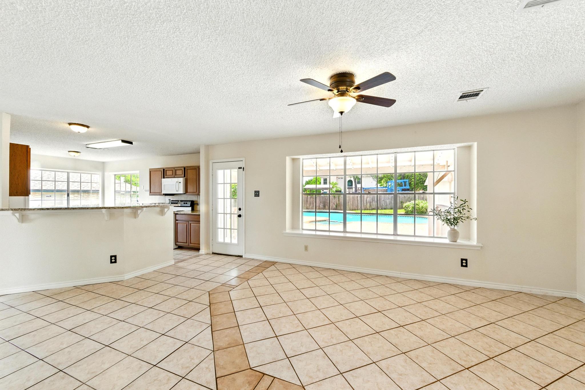 603 Cactus Bend DR