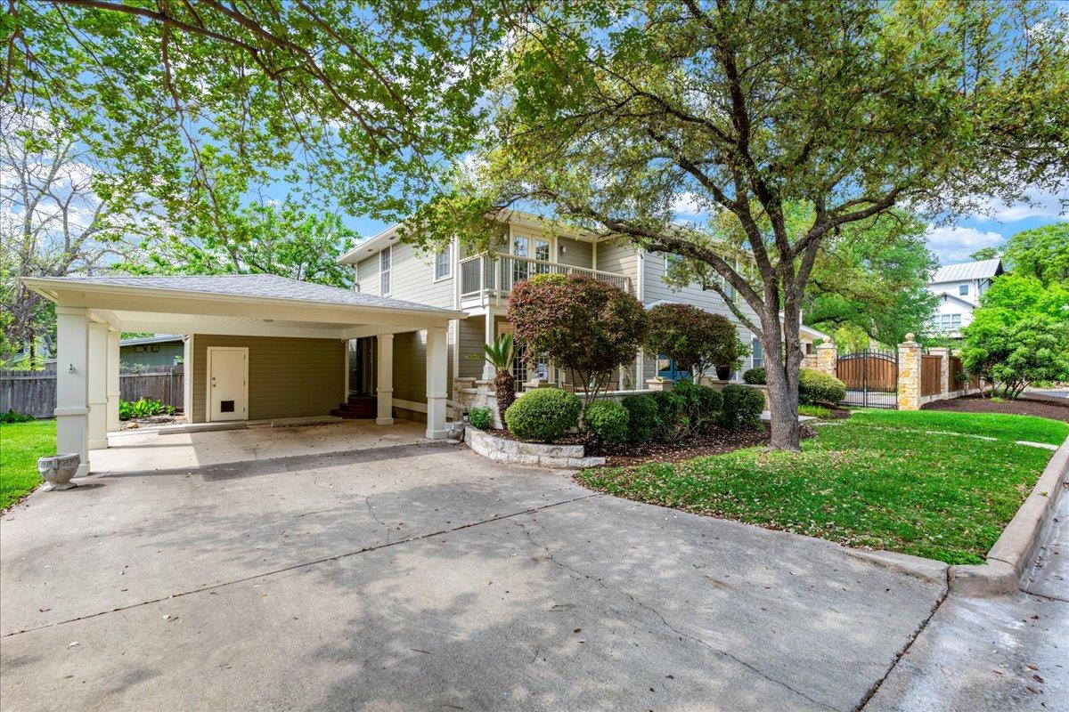 2210 Meadowbrook DR