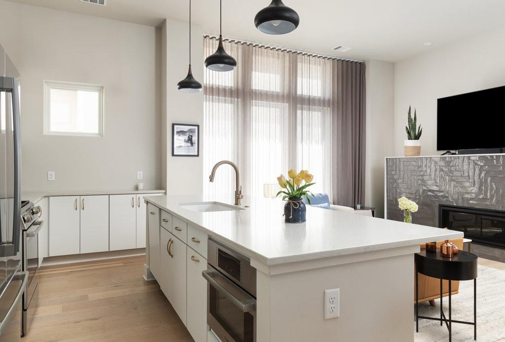 2300 Enfield RD # 303, Austin Unit: 303