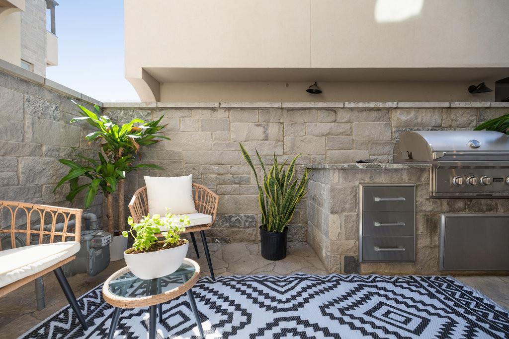 2300 Enfield RD # 303, Austin Unit: 303