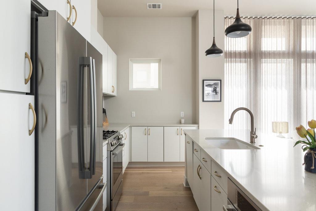 2300 Enfield RD # 303, Austin Unit: 303