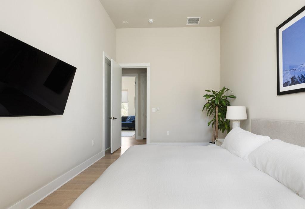 2300 Enfield RD # 303, Austin Unit: 303