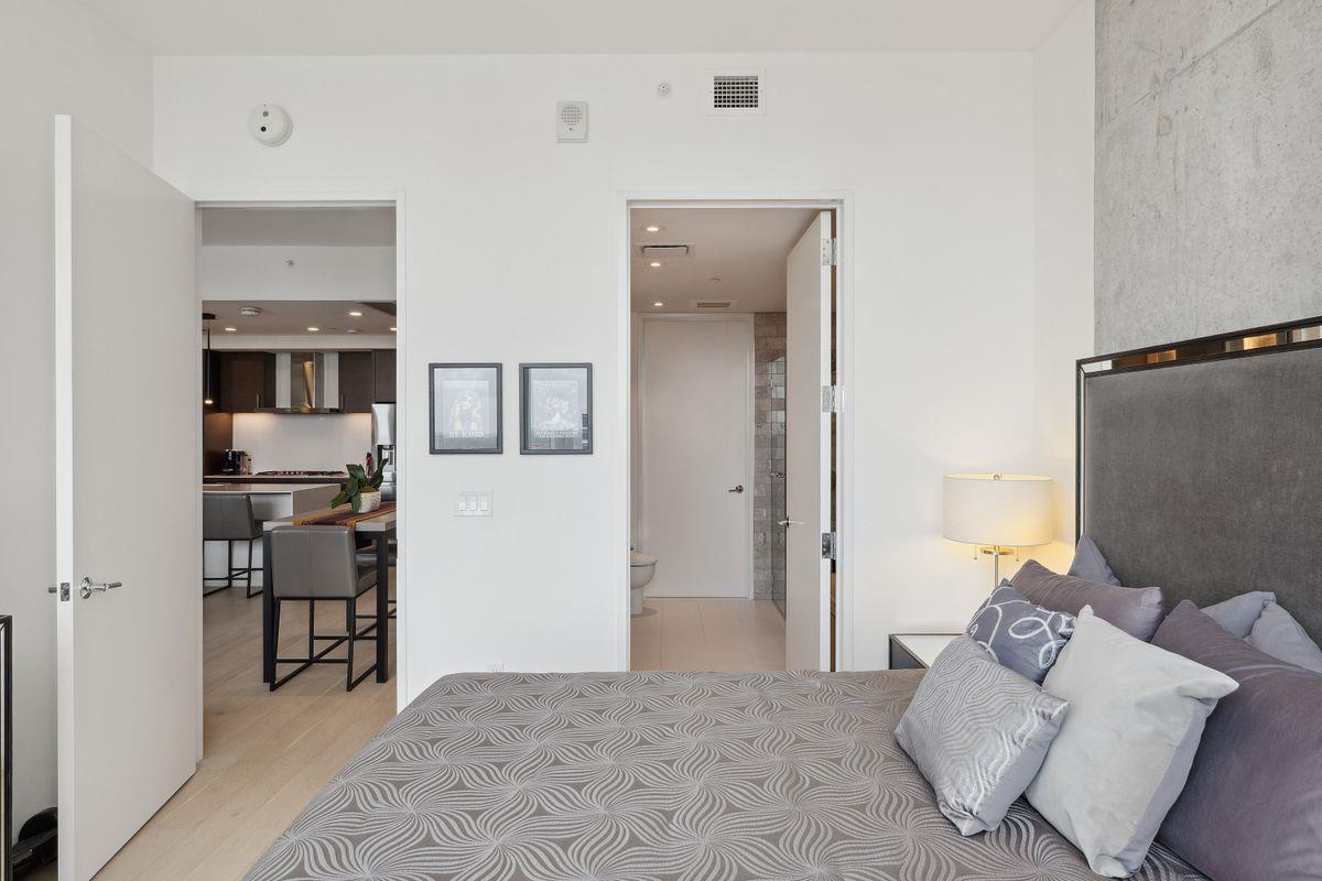 301 West Ave # 3802