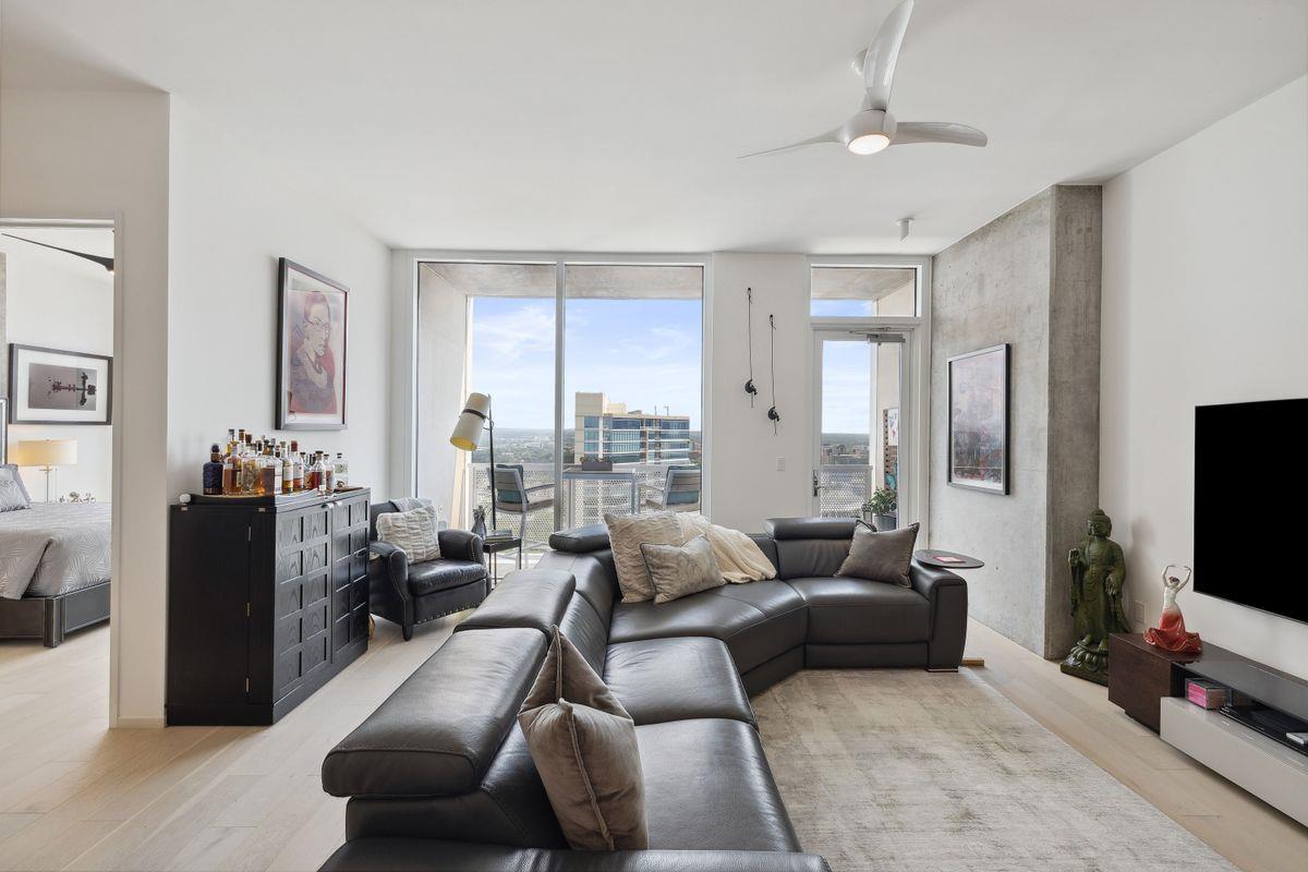 301 West Ave # 3802