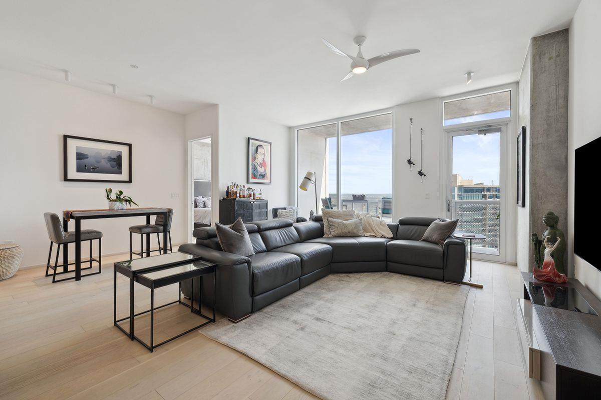 301 West Ave # 3802