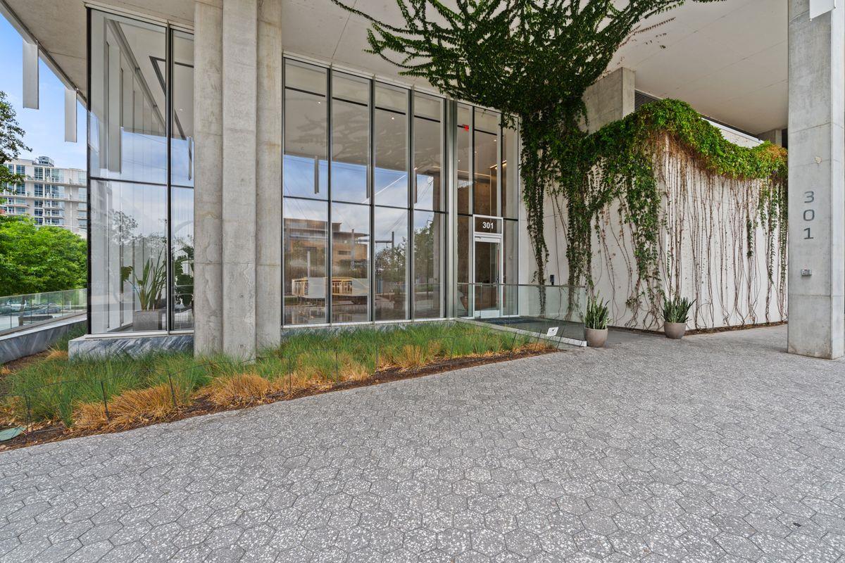 301 West Ave # 3802