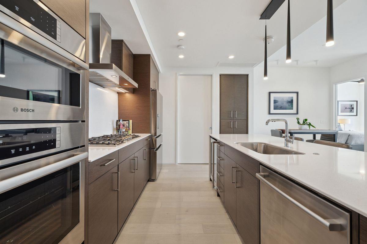 301 West Ave # 3802