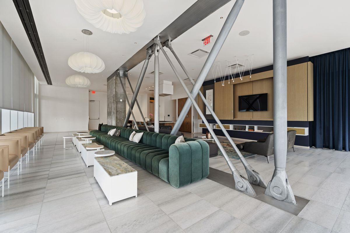 301 West Ave # 3802