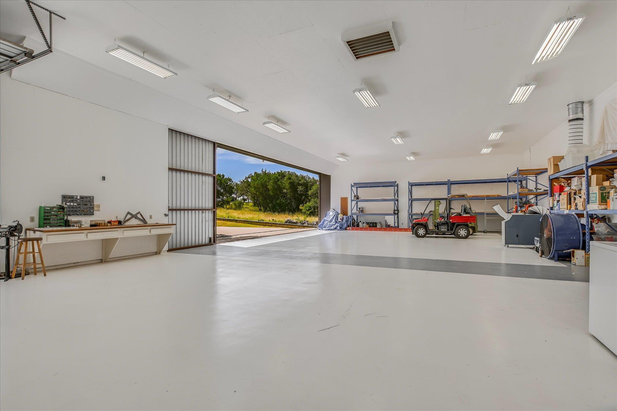 1311 Clayton Nolen DR