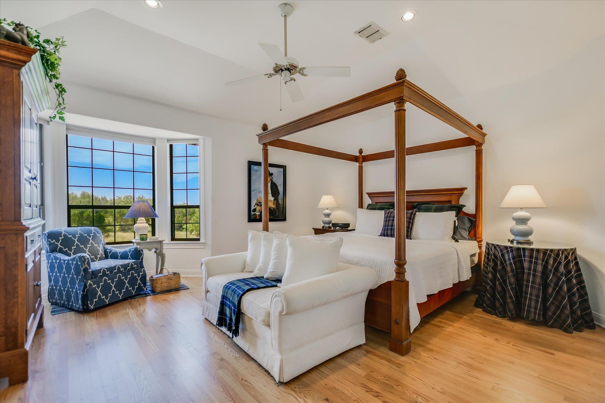 1311 Clayton Nolen DR