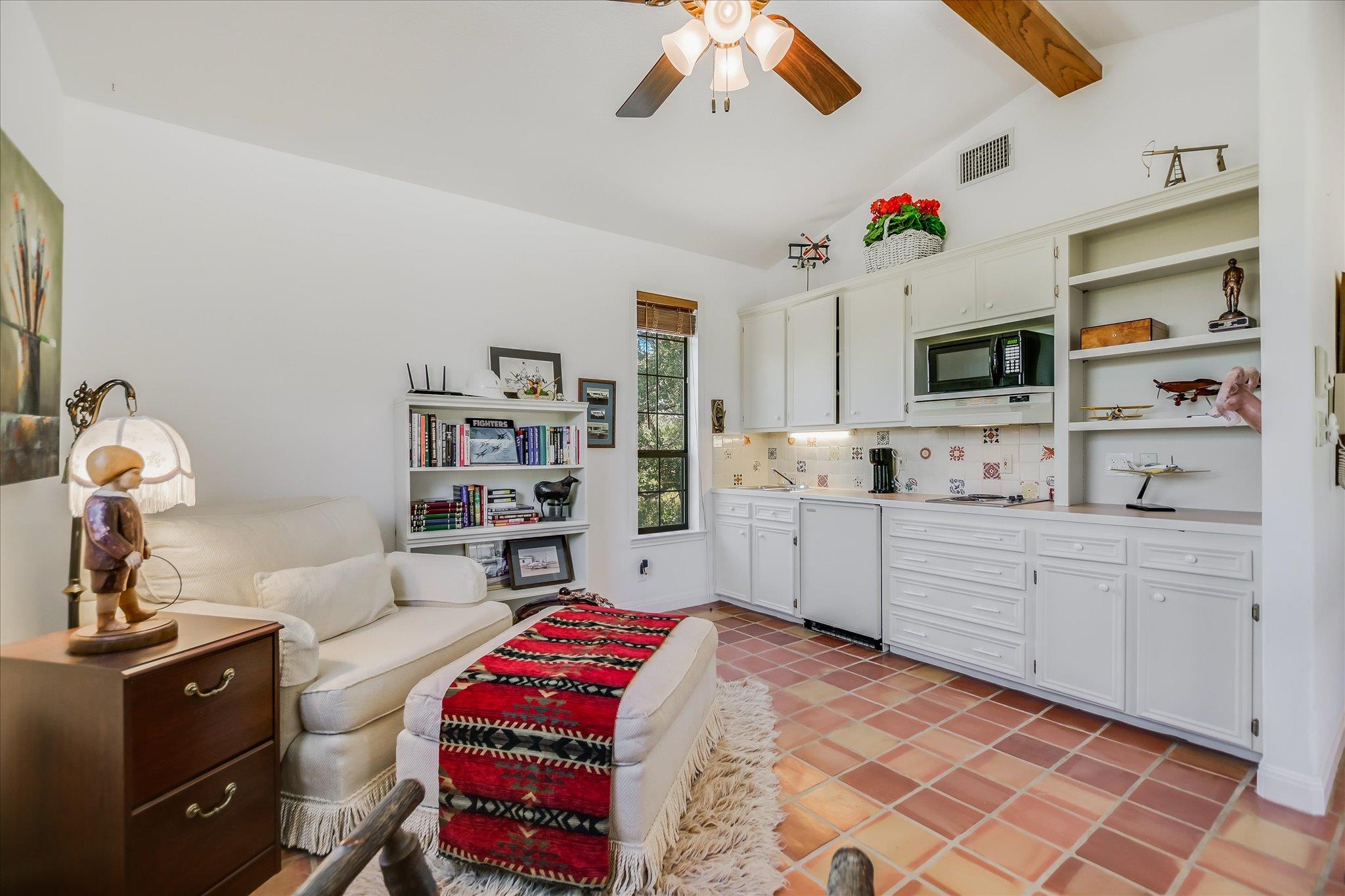 1311 Clayton Nolen DR