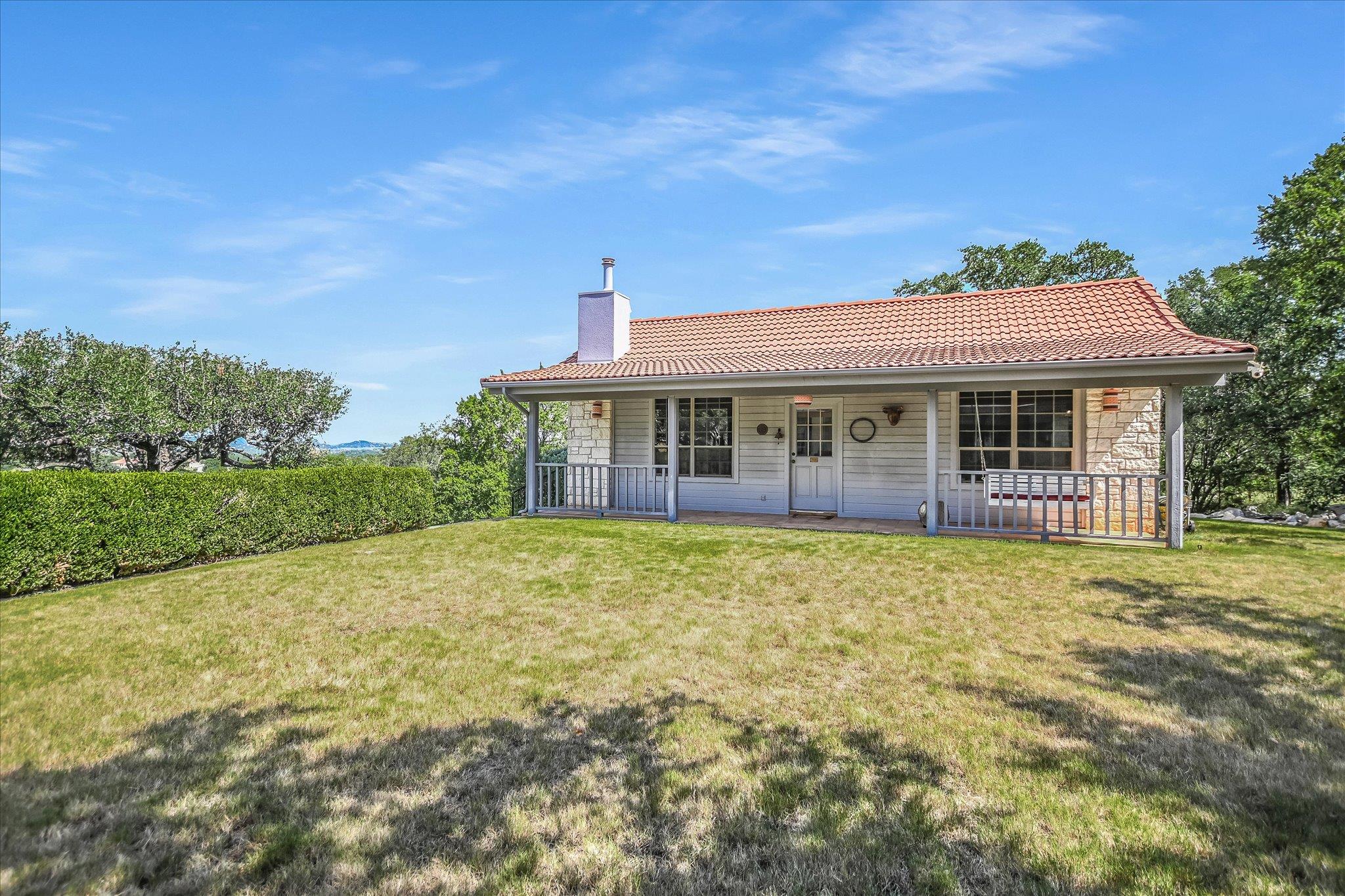 1311 Clayton Nolen DR