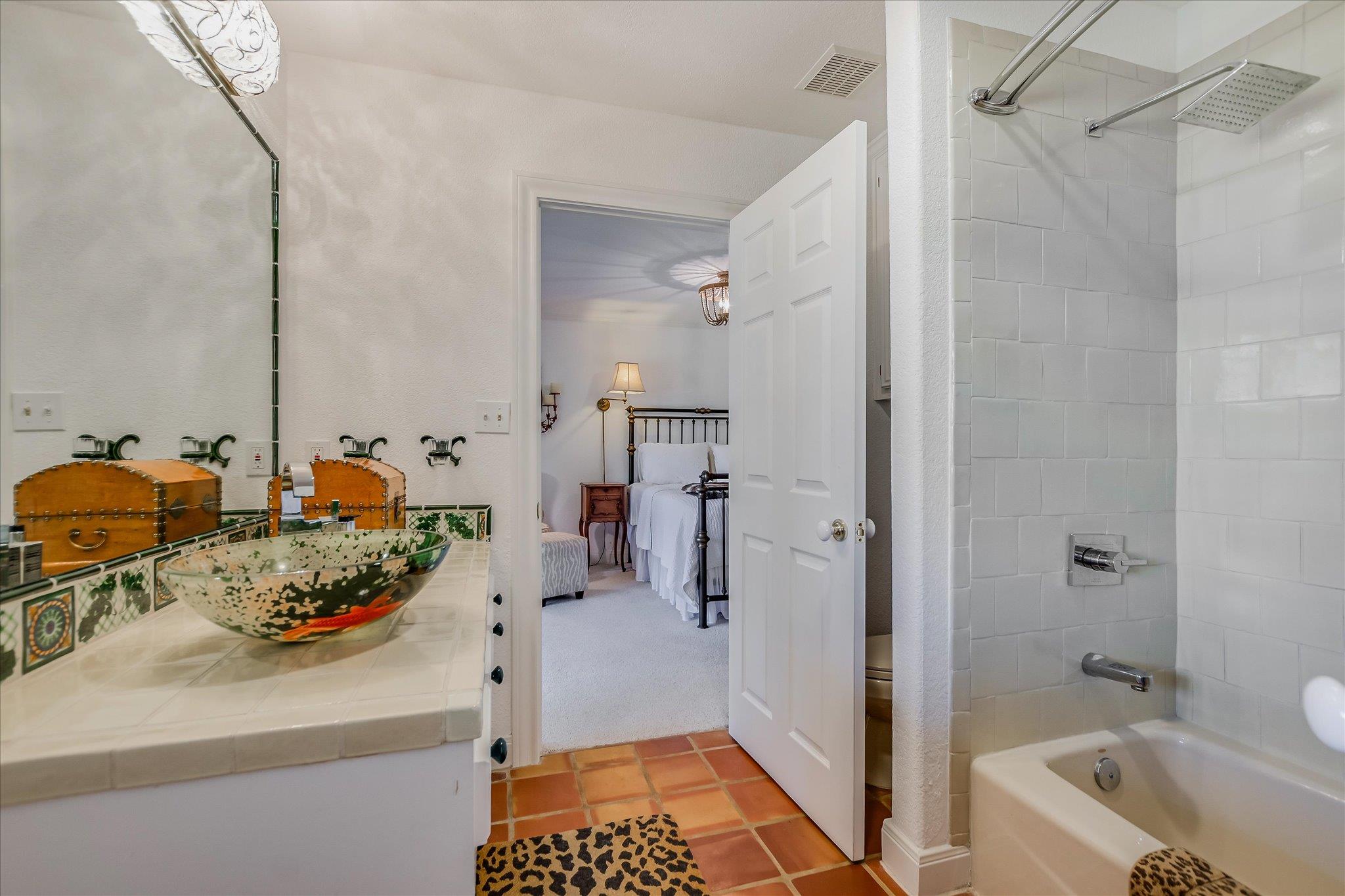 1311 Clayton Nolen DR