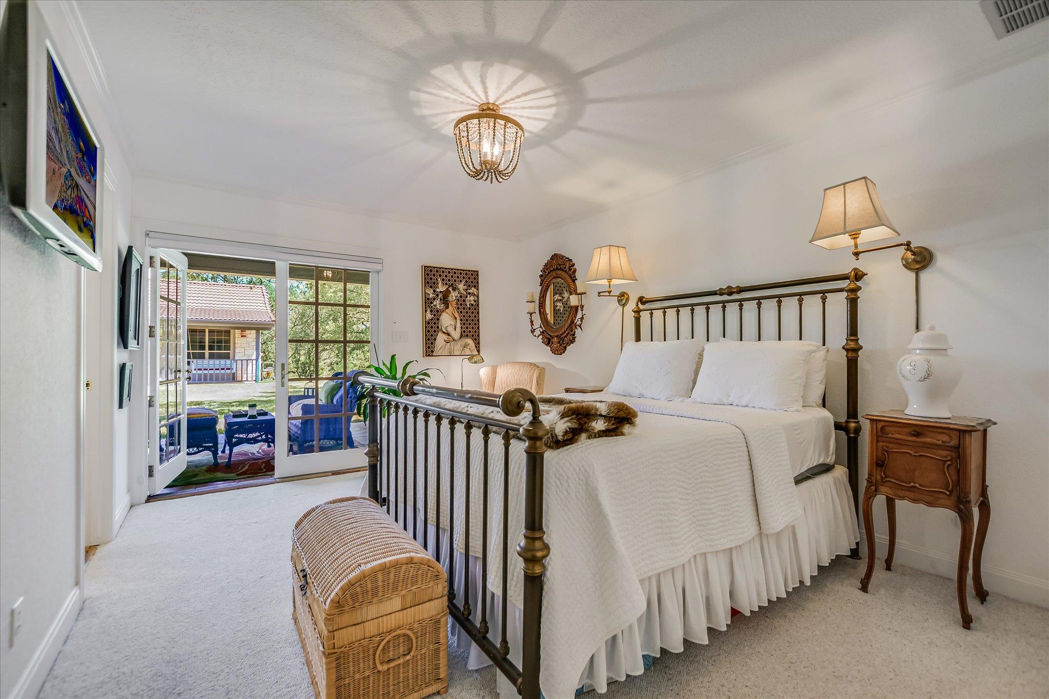 1311 Clayton Nolen DR