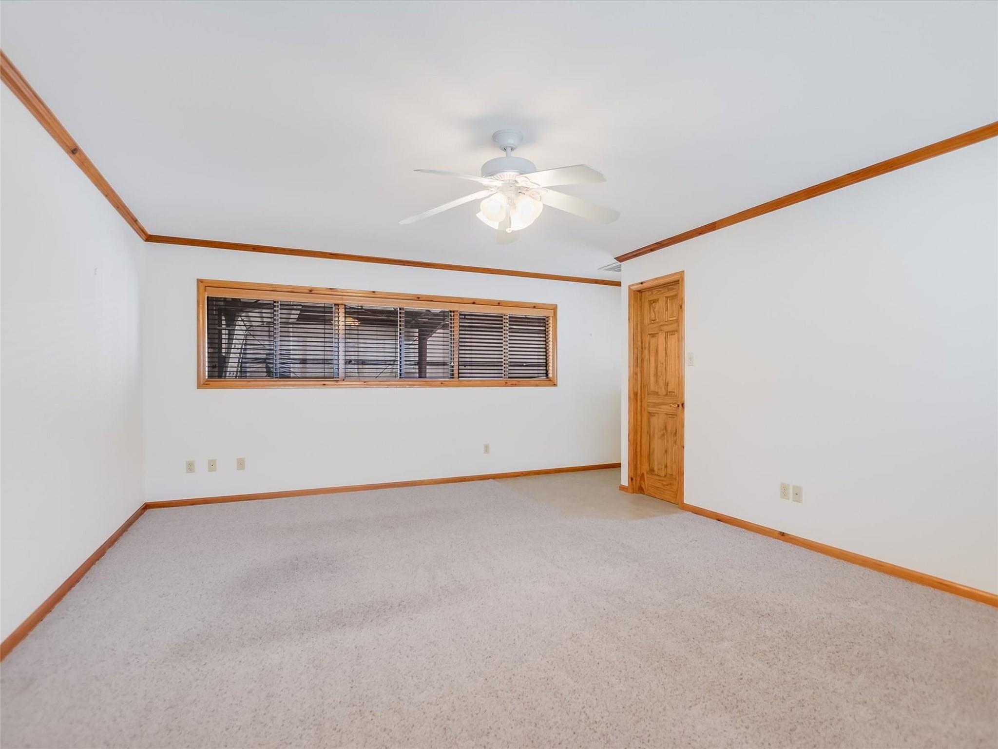 108 Mooney CIR