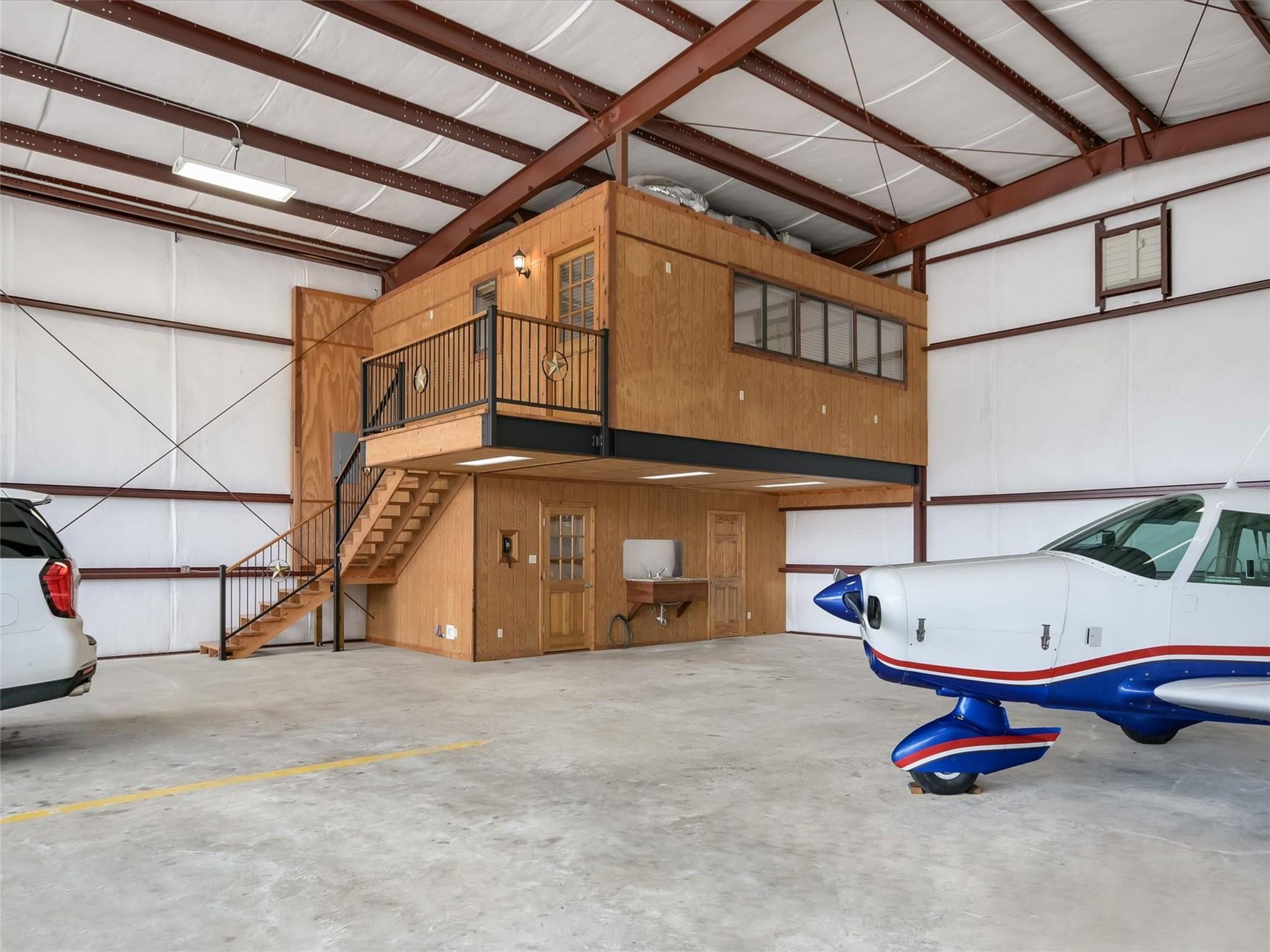 108 Mooney CIR