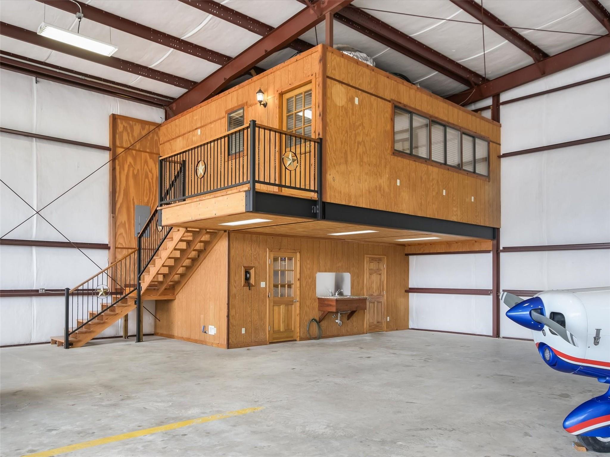 108 Mooney CIR