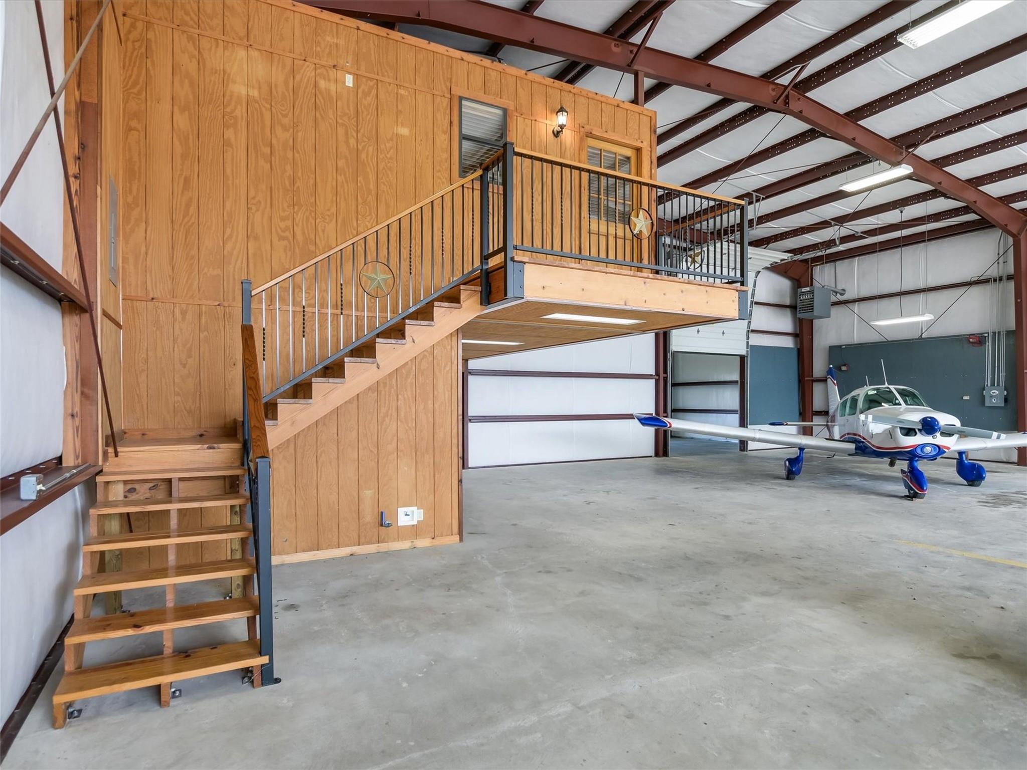 108 Mooney CIR
