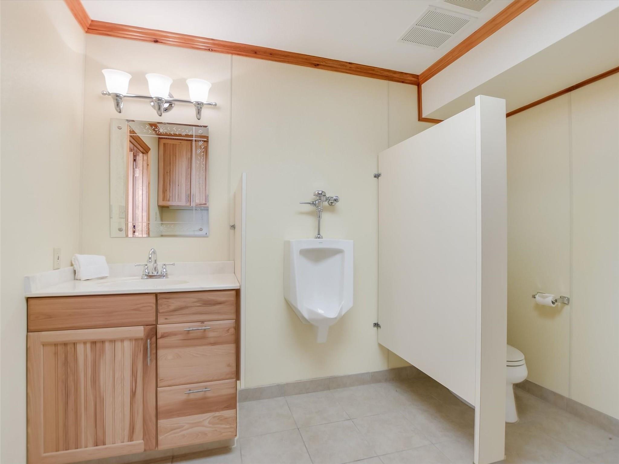 108 Mooney CIR