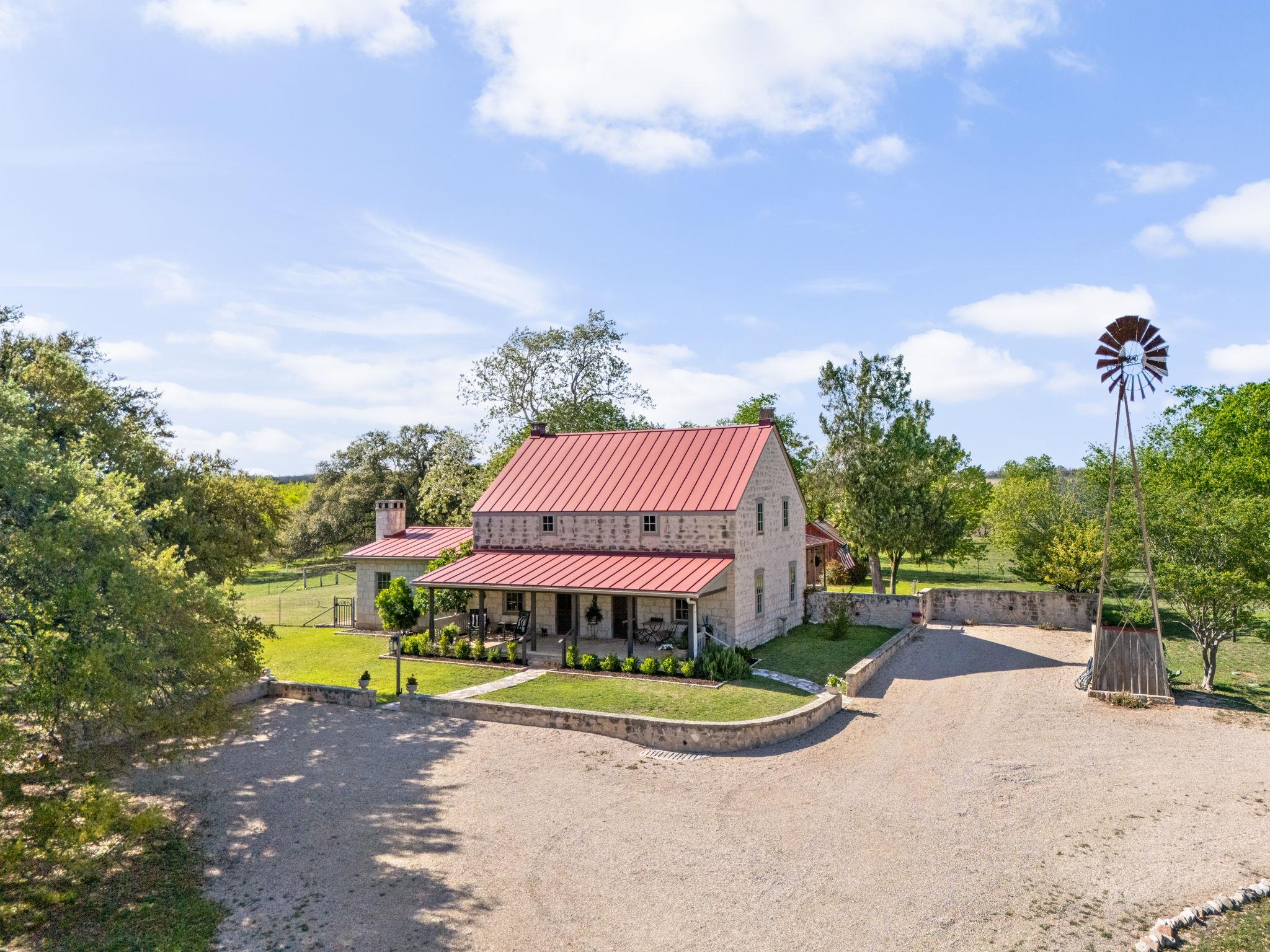 6754 Grape Creek RD