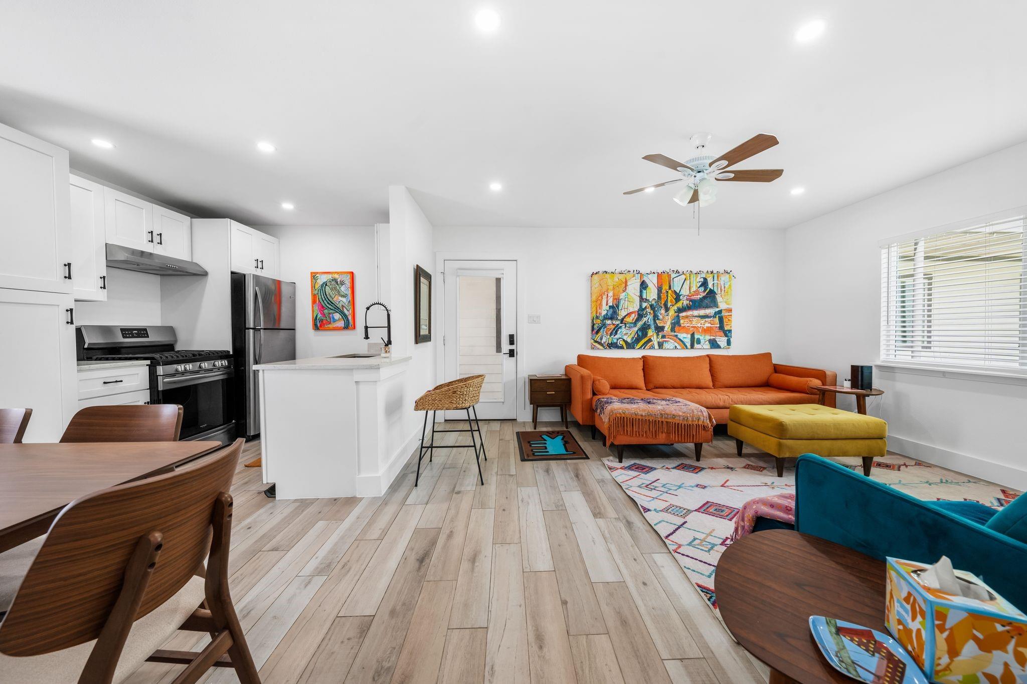 1200 E 52nd ST # 103