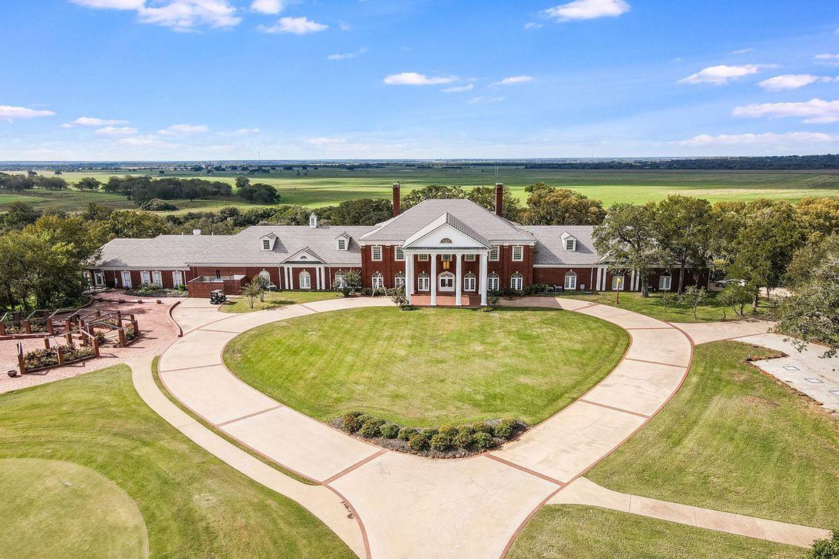 266 Colovista PKWY