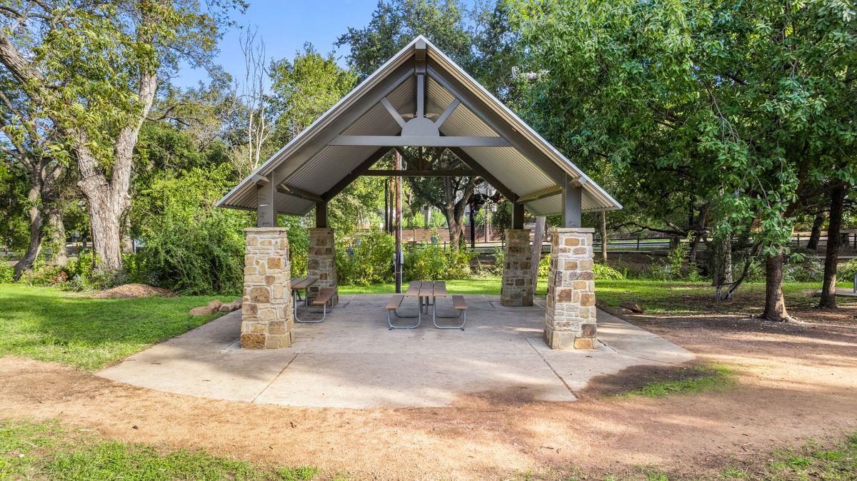 2811 Del Curto RD # A