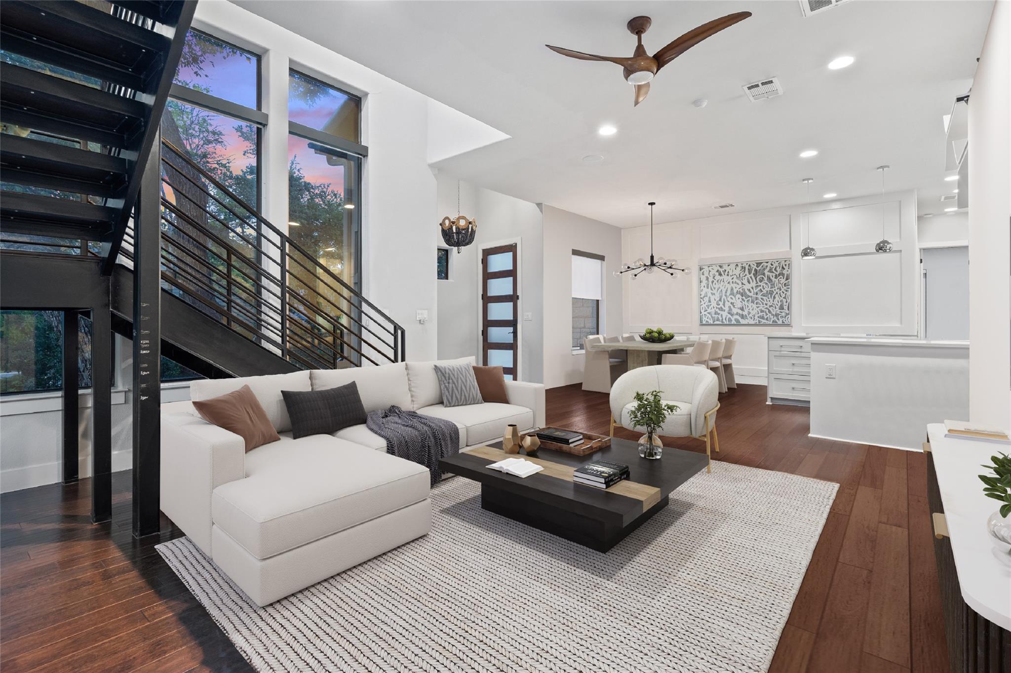 2811 Del Curto RD # A