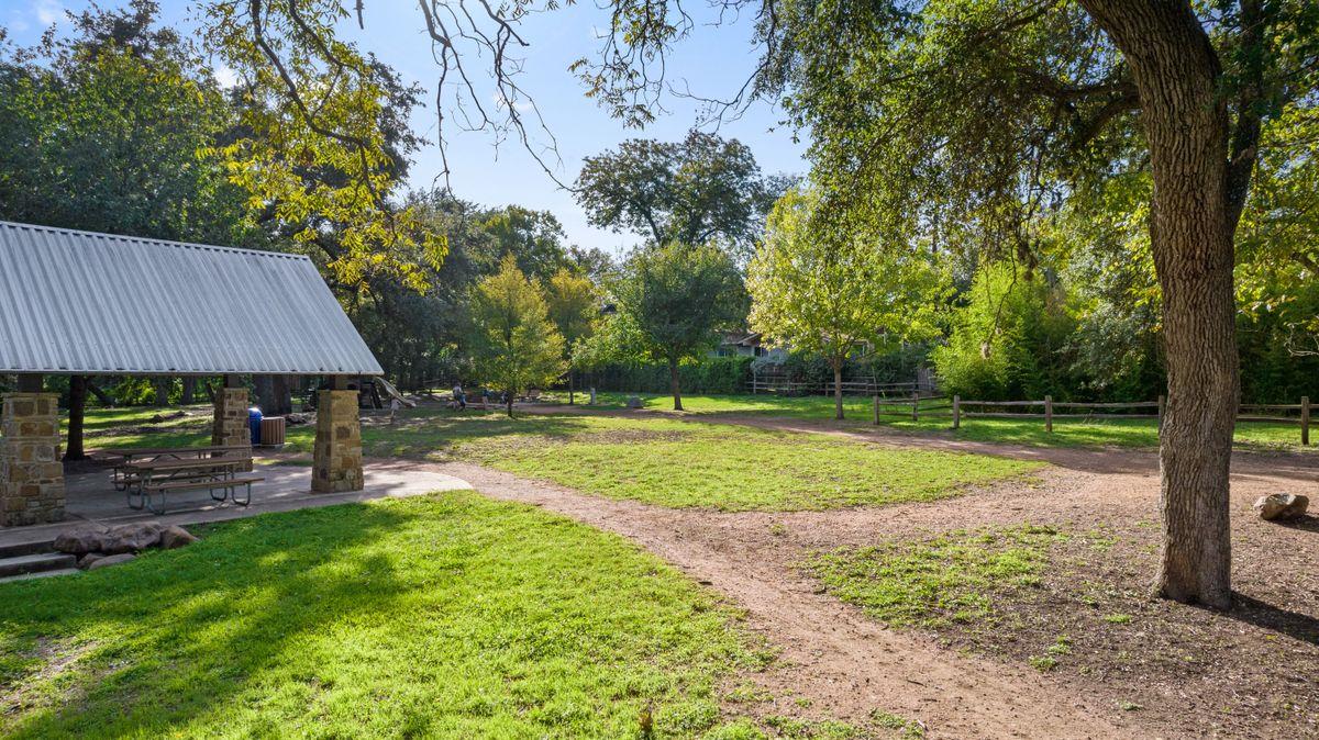 2811 Del Curto RD # A