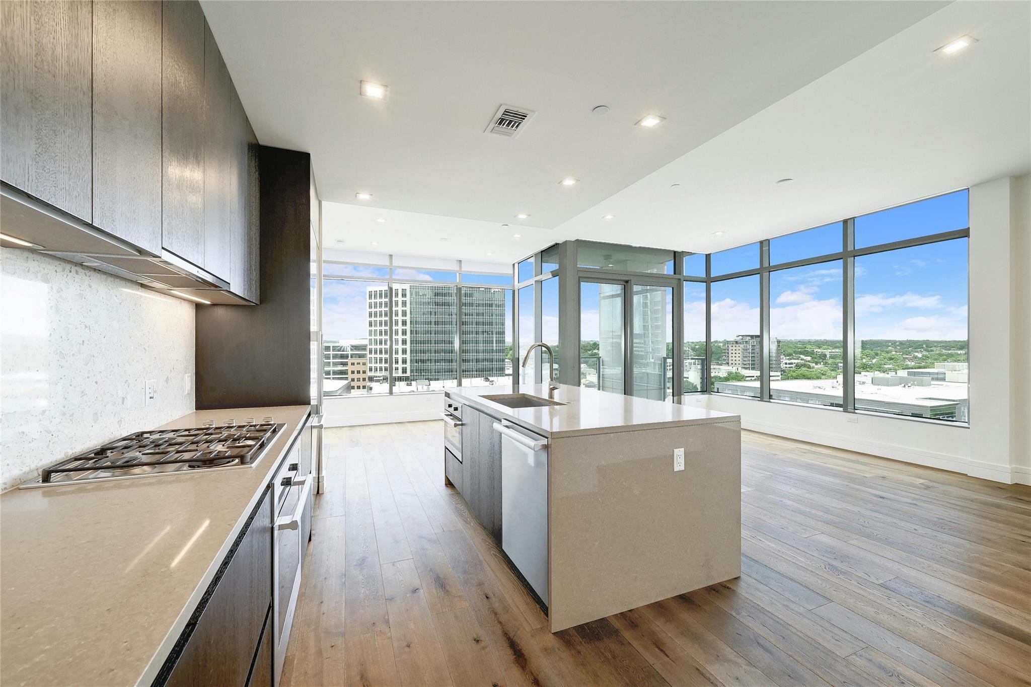 501 West Ave # 1104