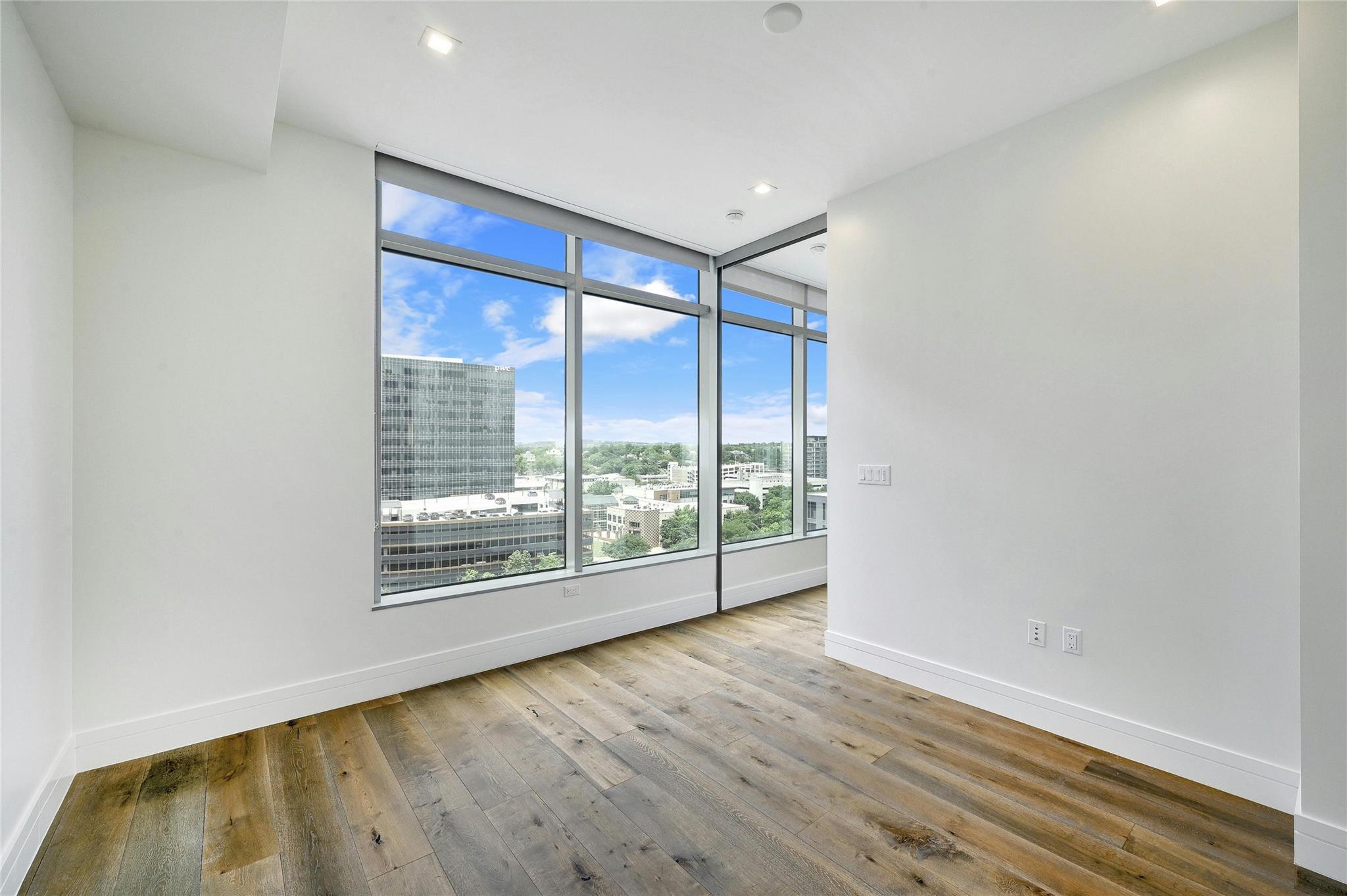 501 West Ave # 1104