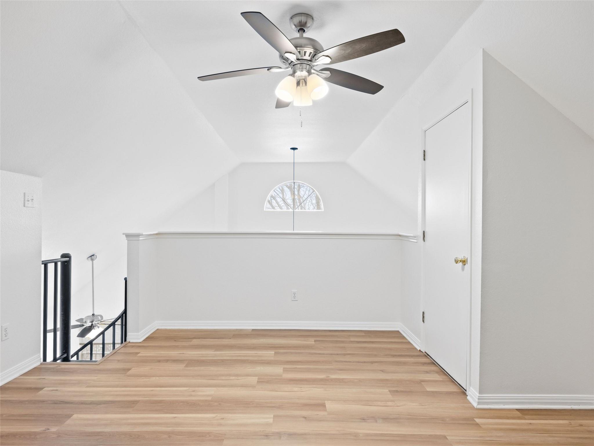 2908 Whisper Oaks Ln