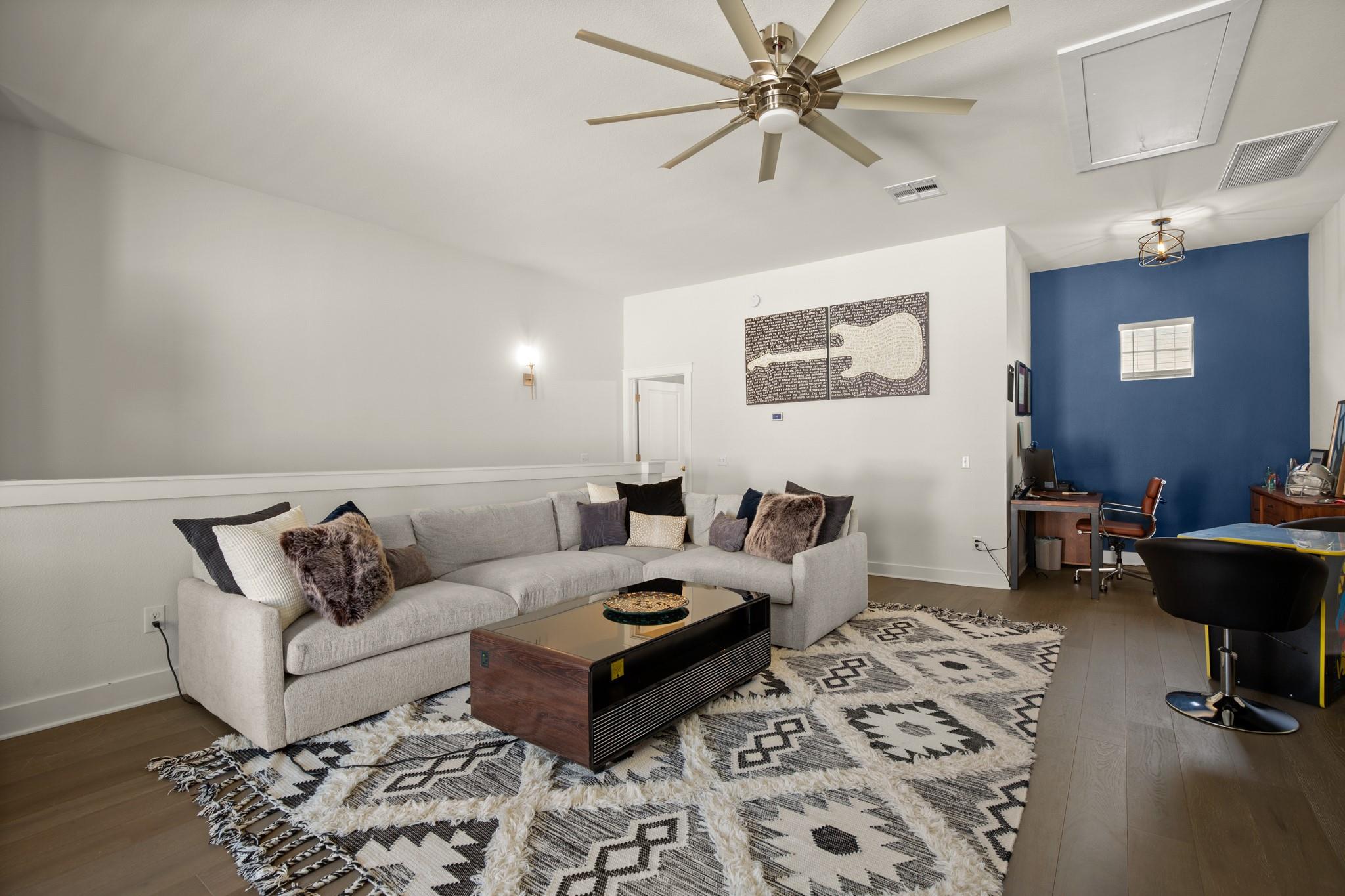 2520 Bluebonnet LN # 32