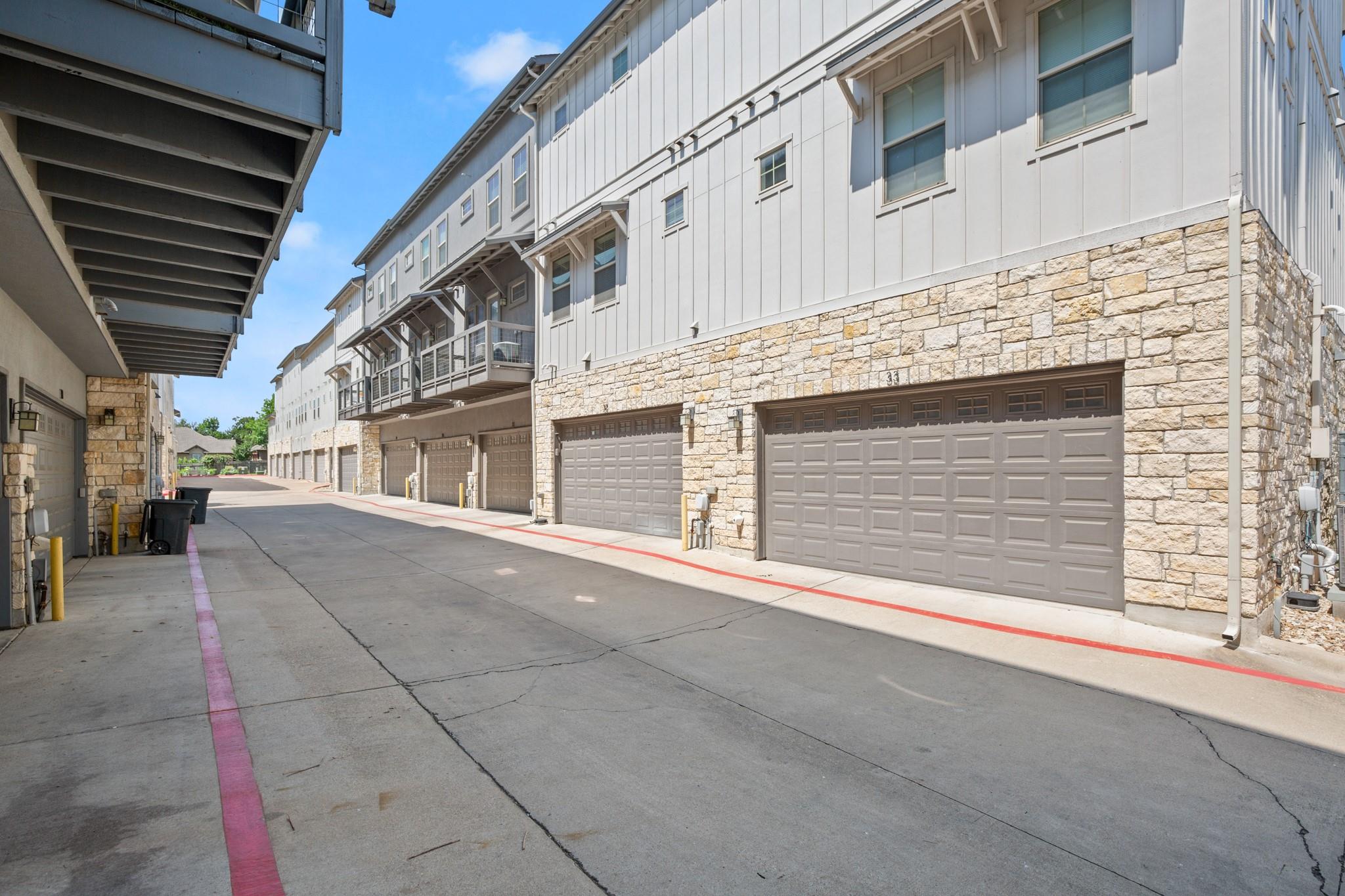 2520 Bluebonnet LN # 32