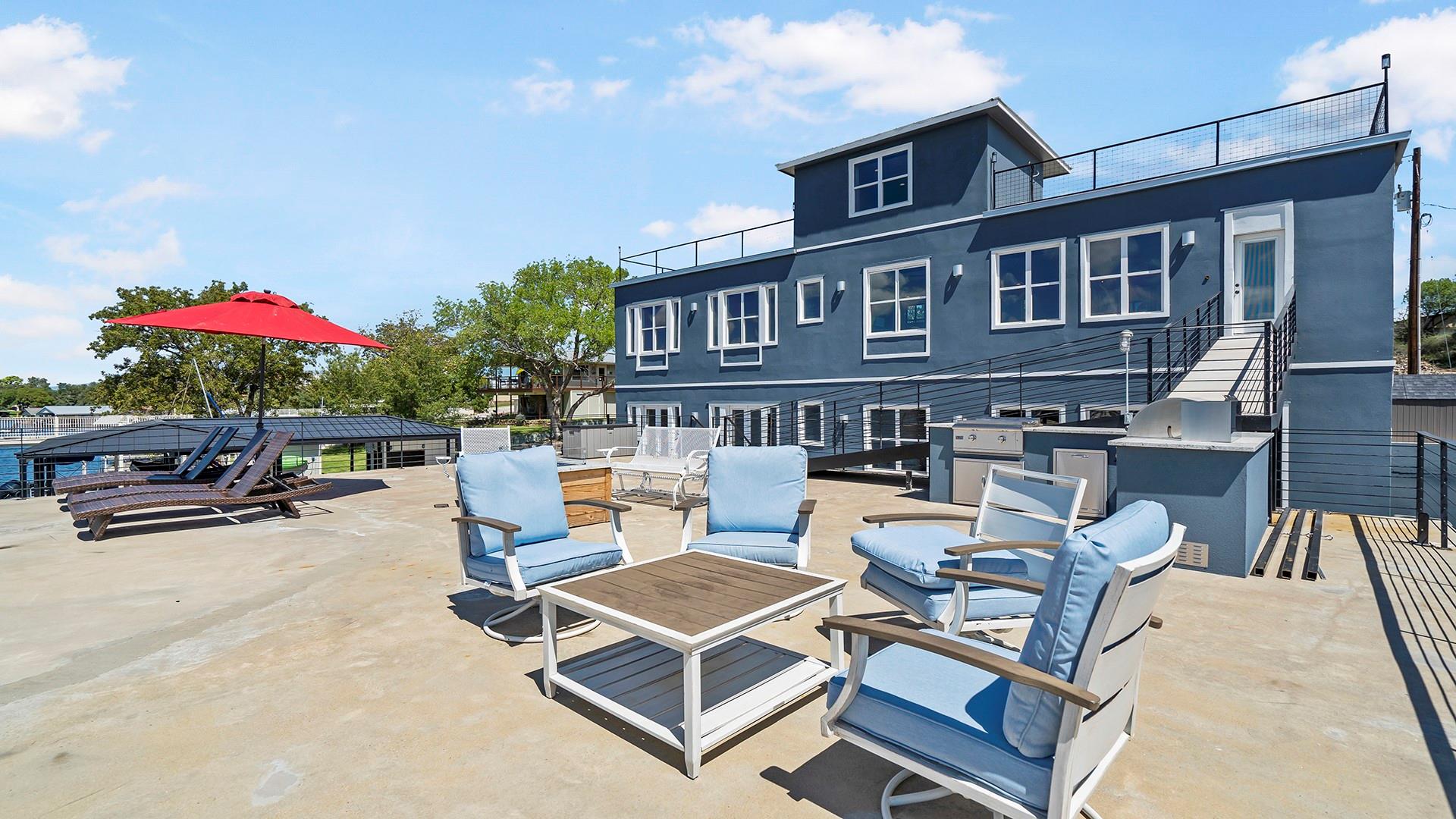 302 Green Acres DR