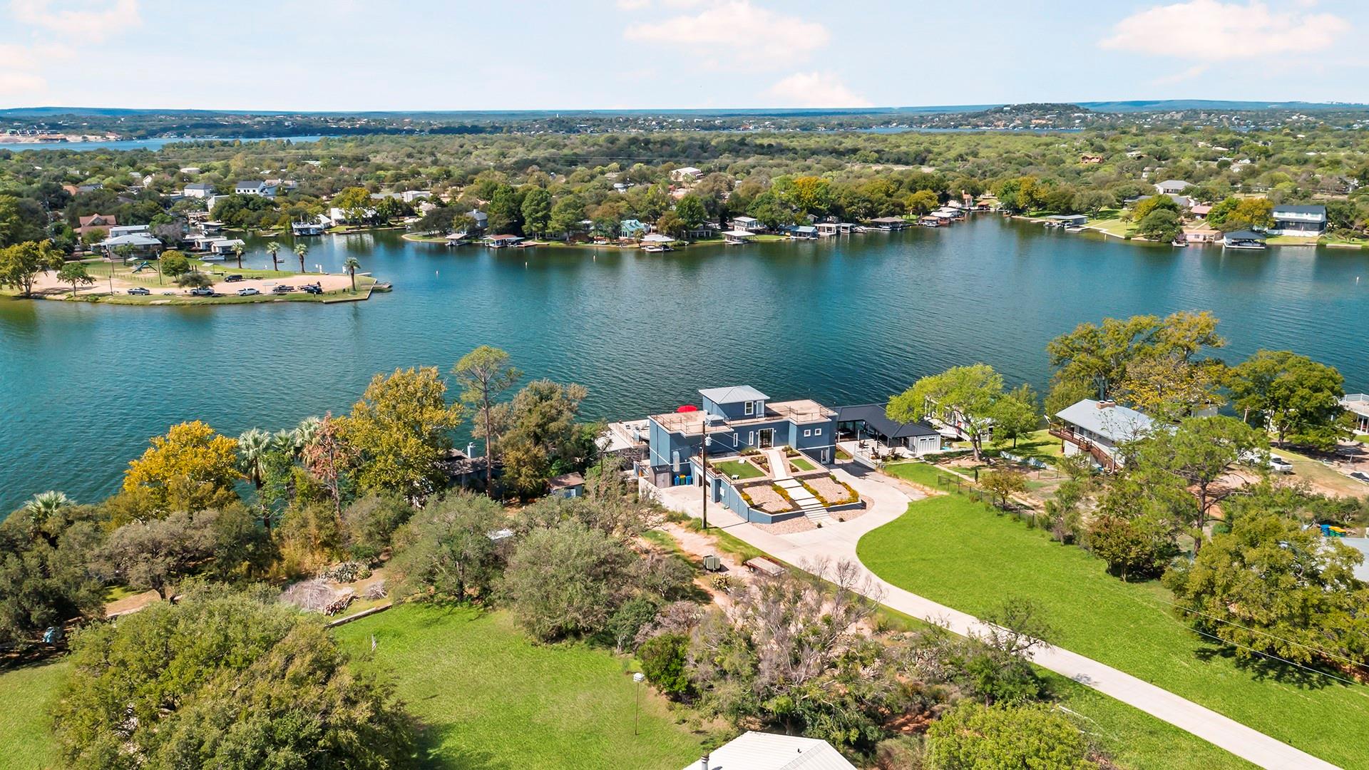 302 Green Acres DR