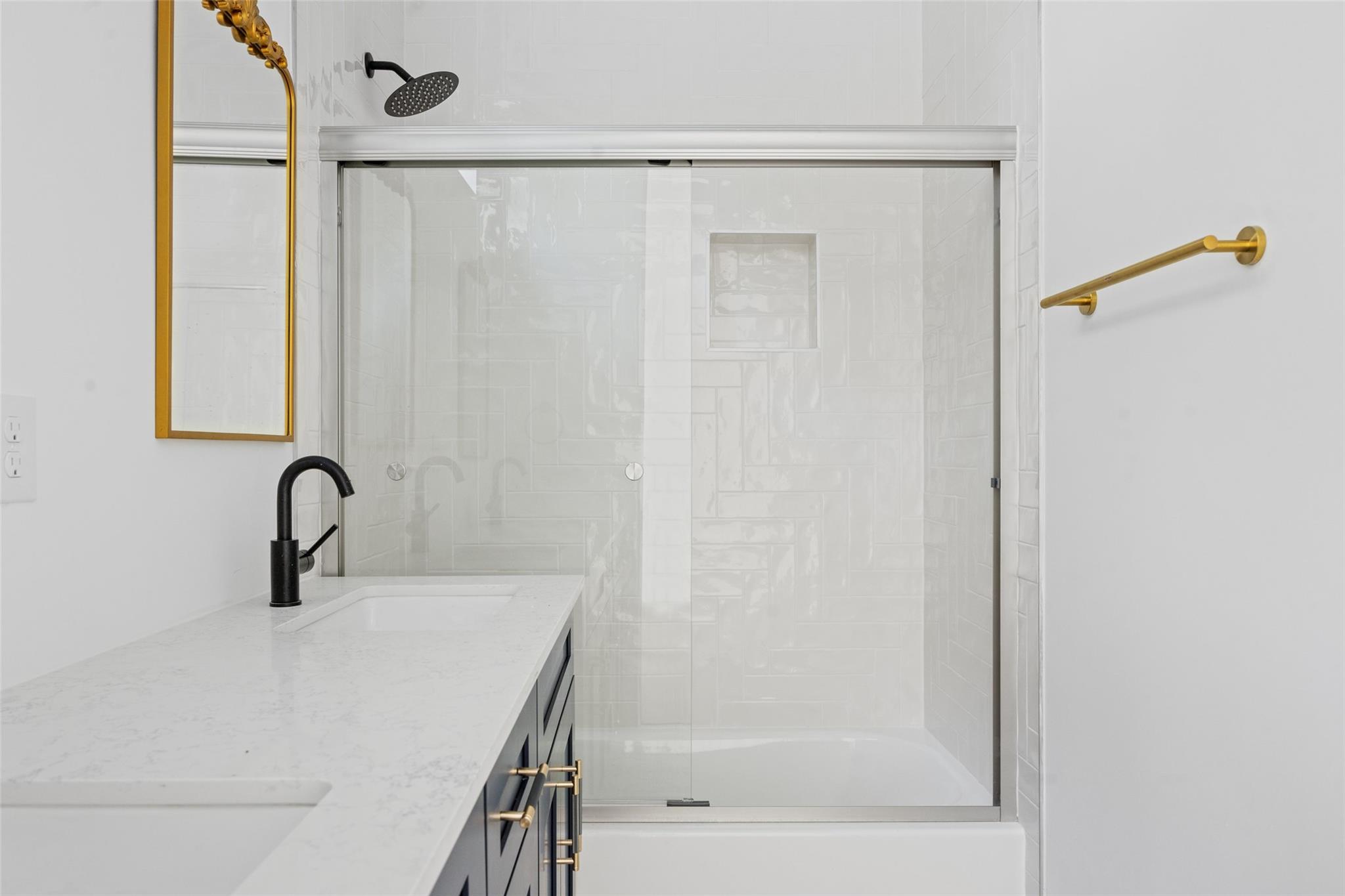 6117 Richardson LN # 2