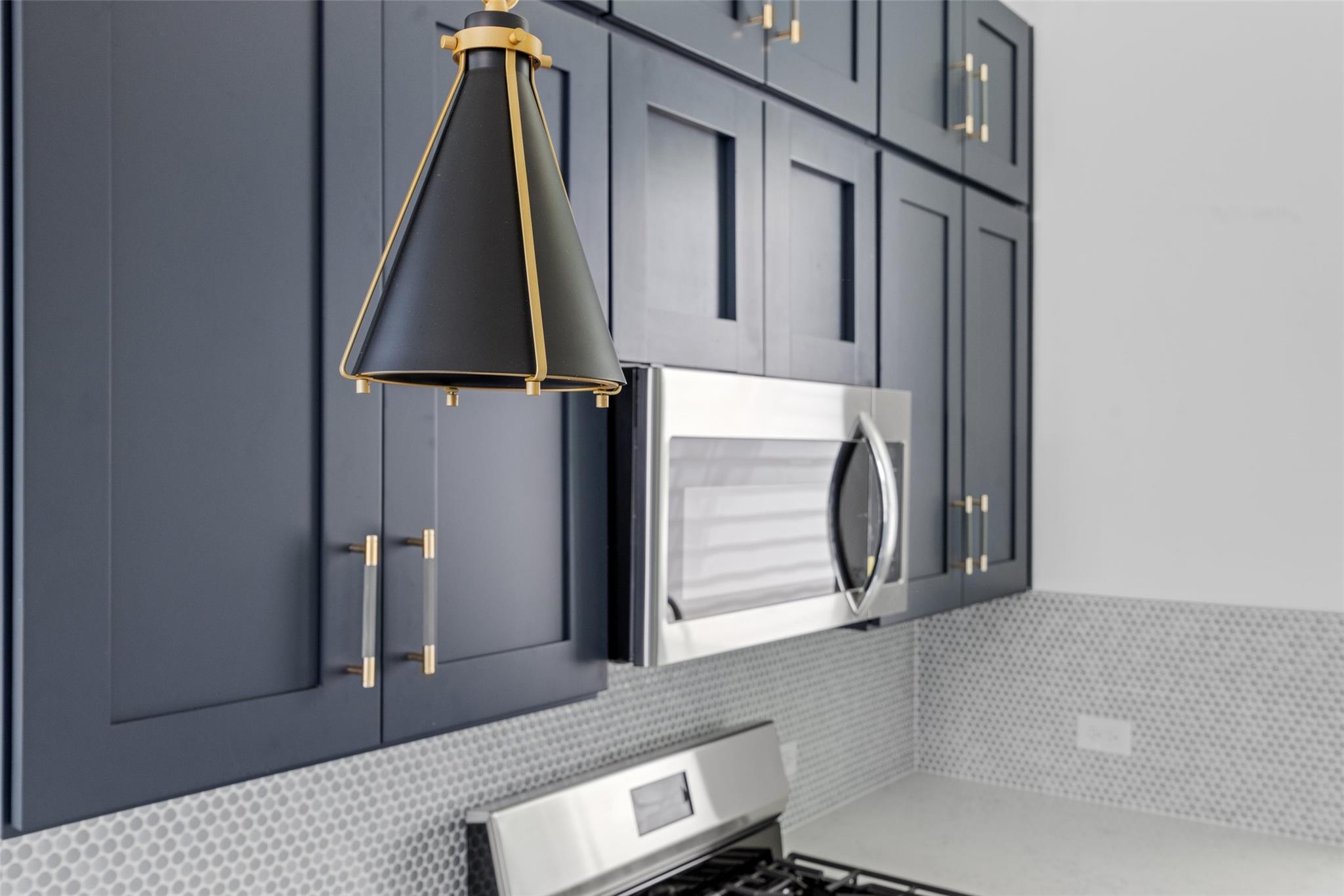 6117 Richardson LN # 2