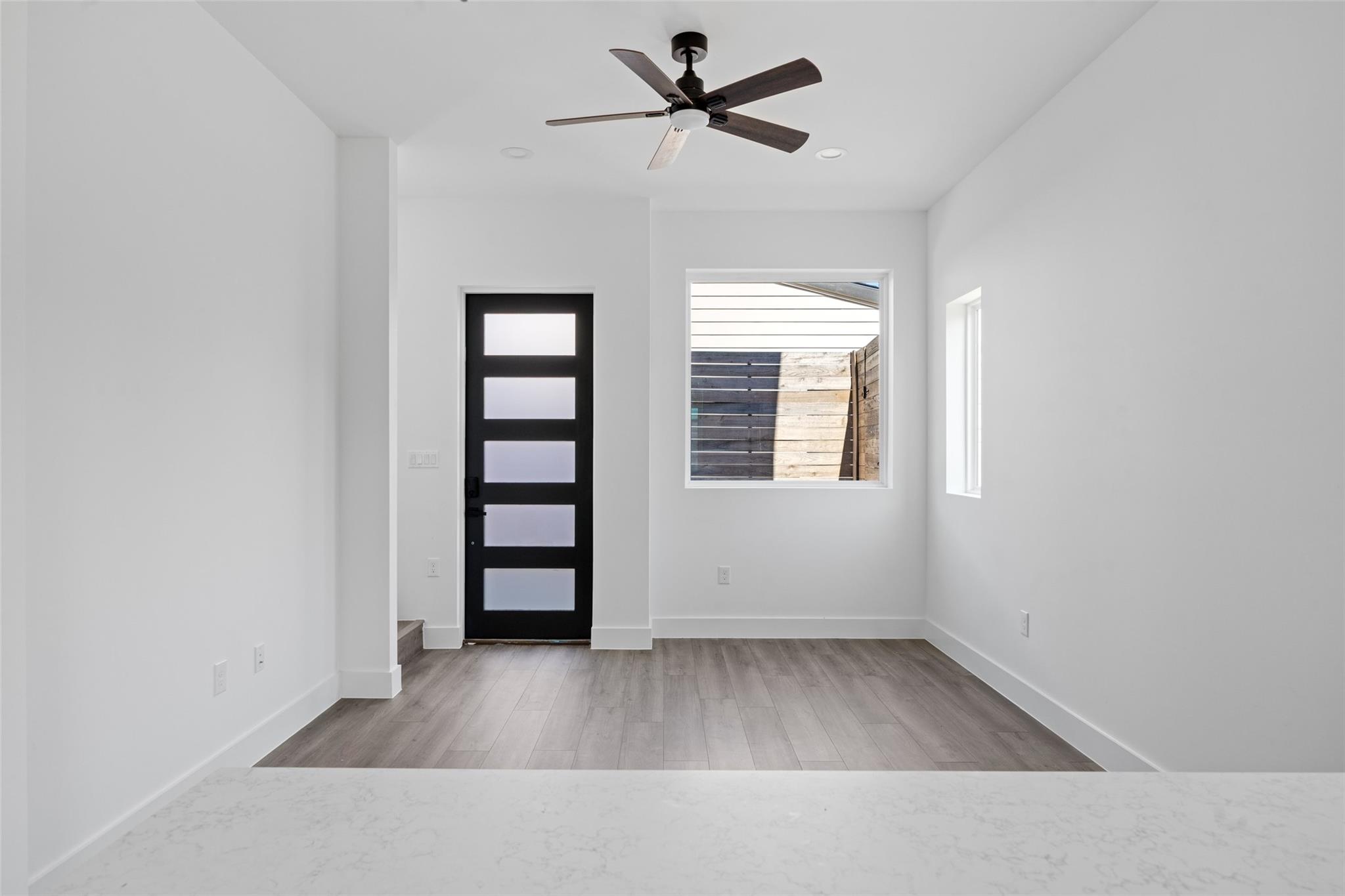 6117 Richardson LN # 2