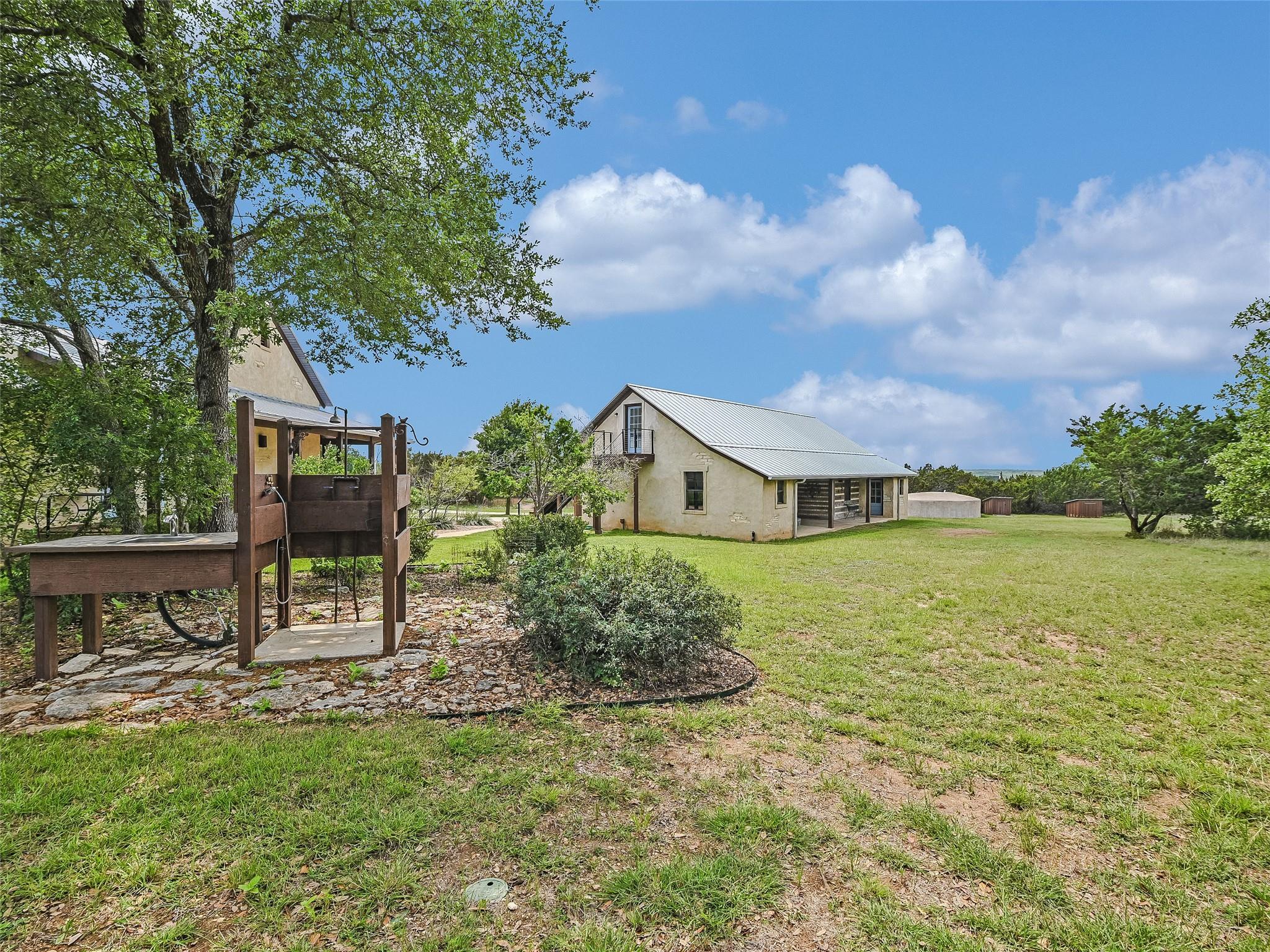 424 Hidden Creek DR