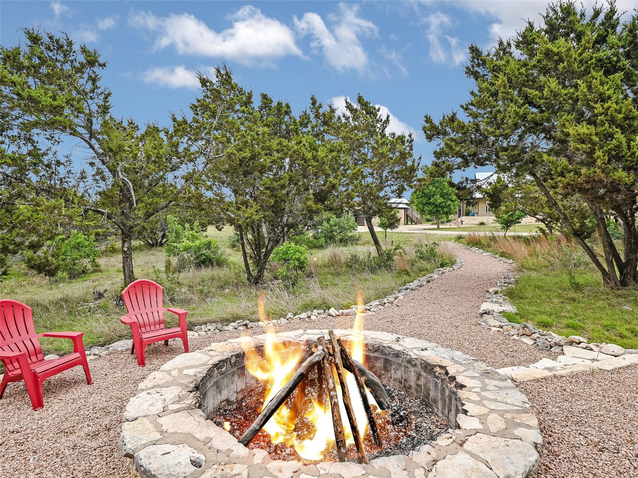 424 Hidden Creek DR