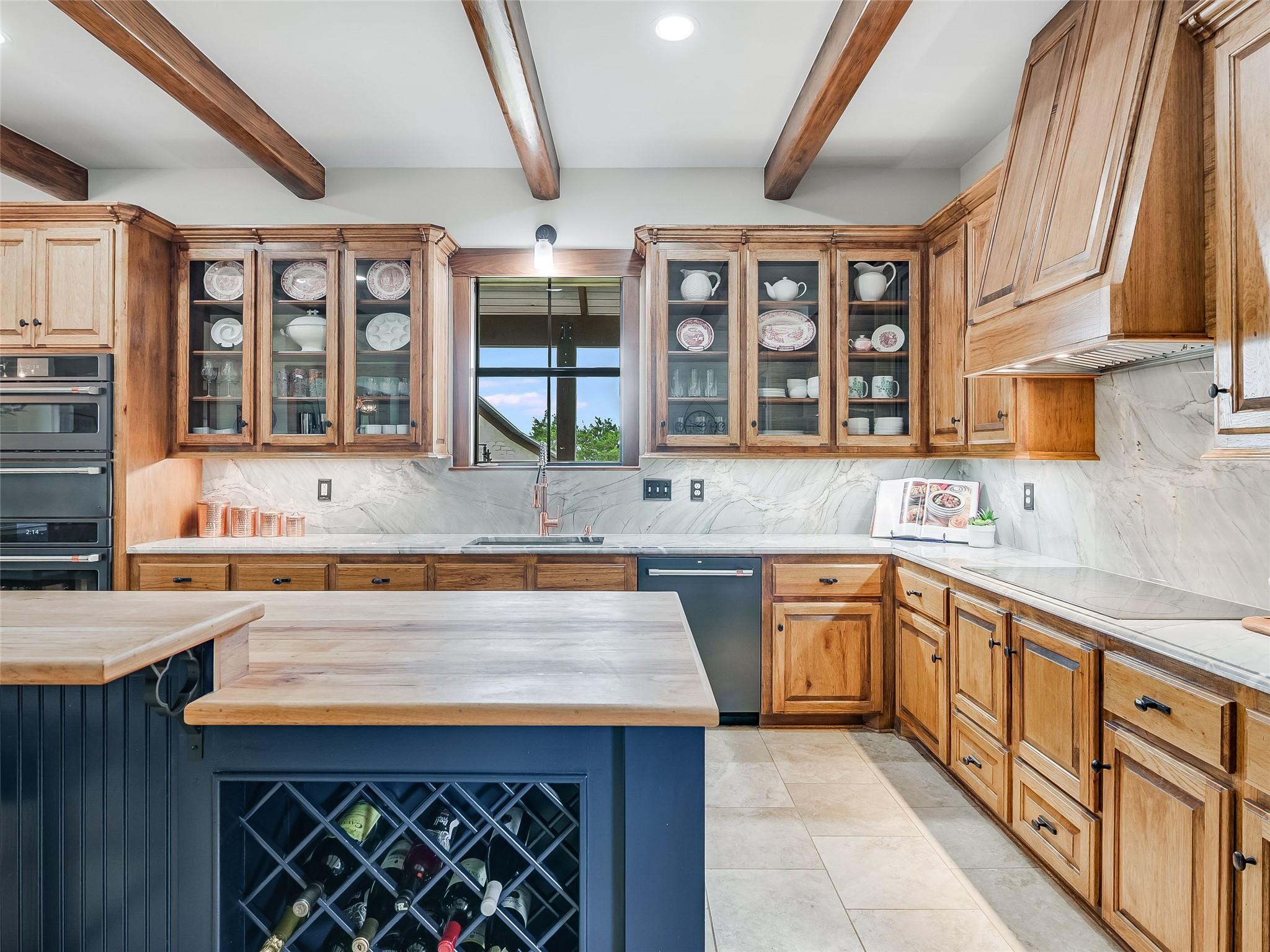424 Hidden Creek DR