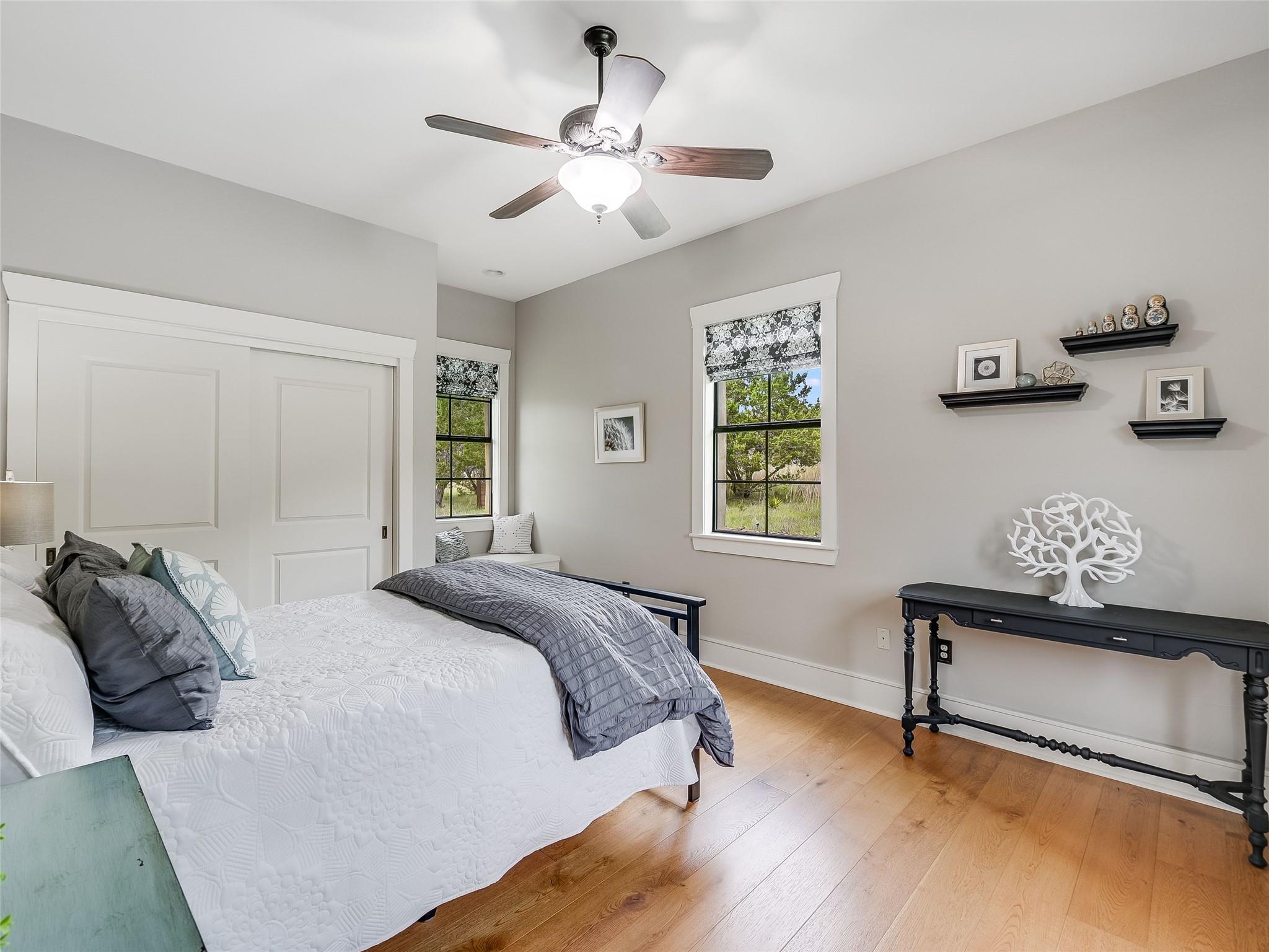 424 Hidden Creek DR