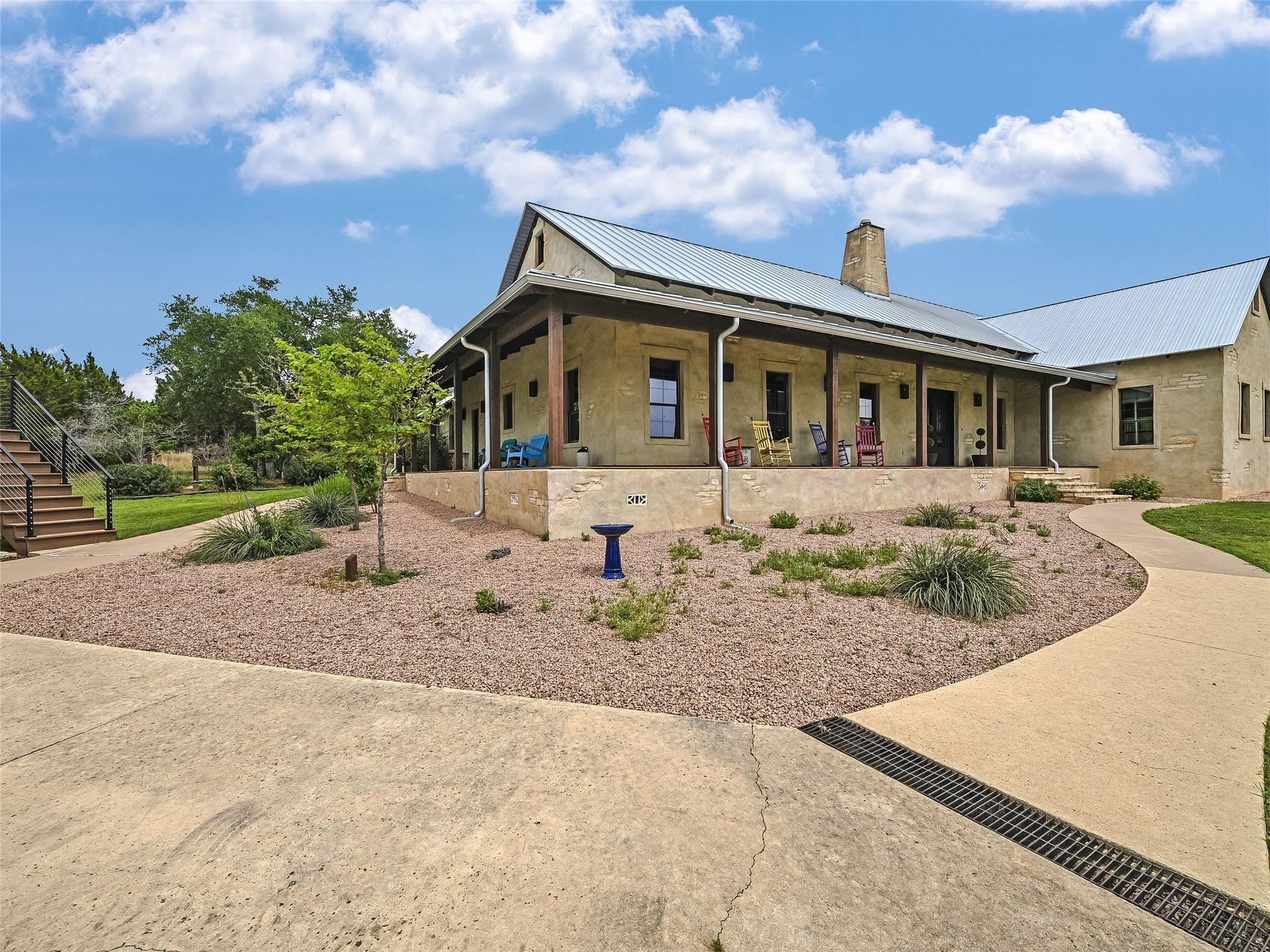 424 Hidden Creek DR