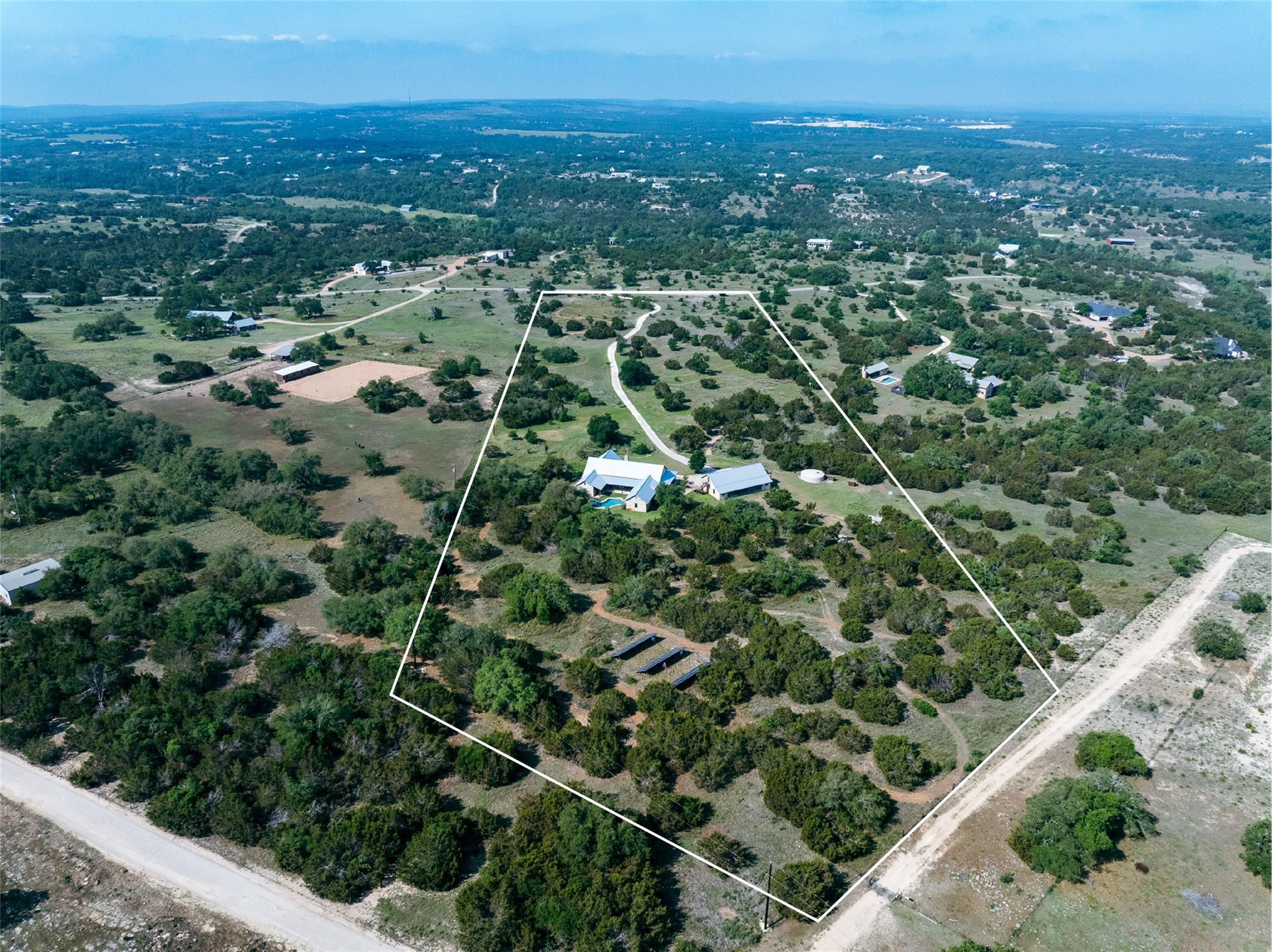 424 Hidden Creek DR