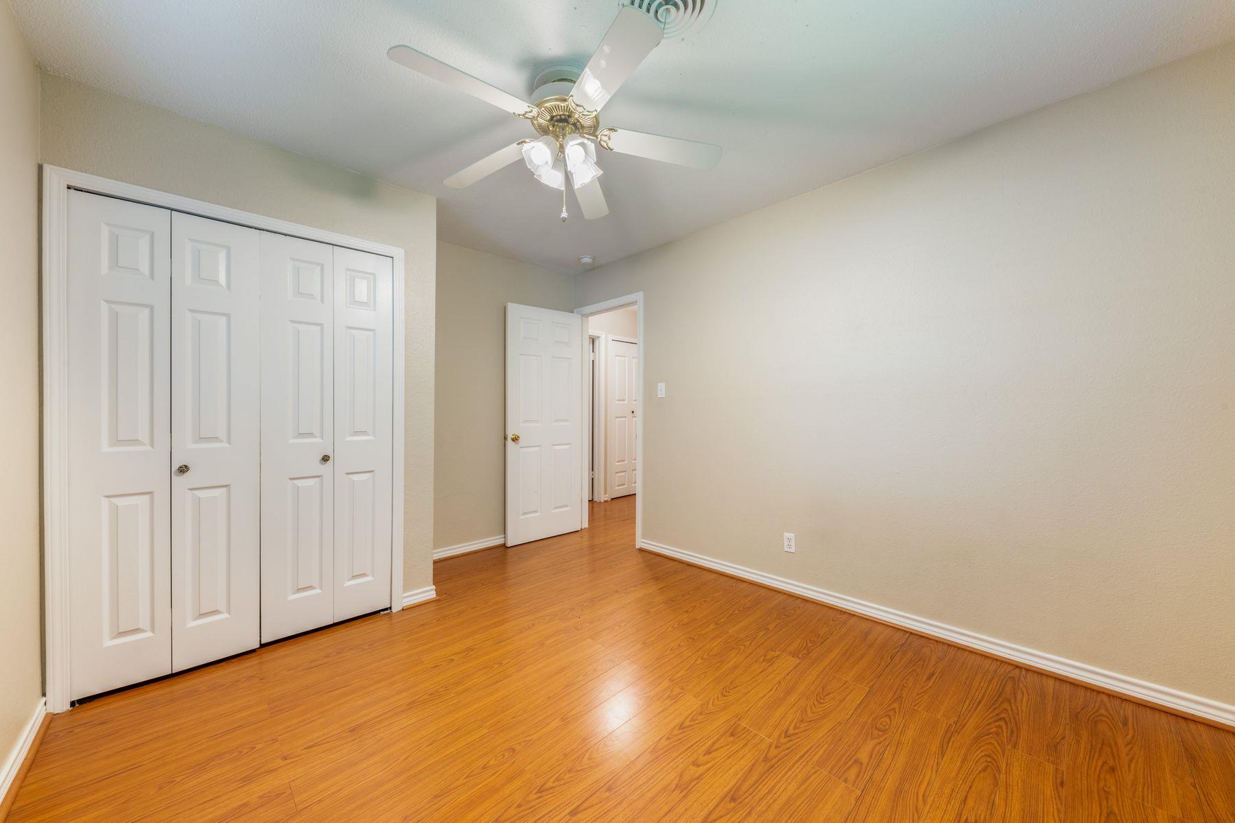 2004 Teakwood DR