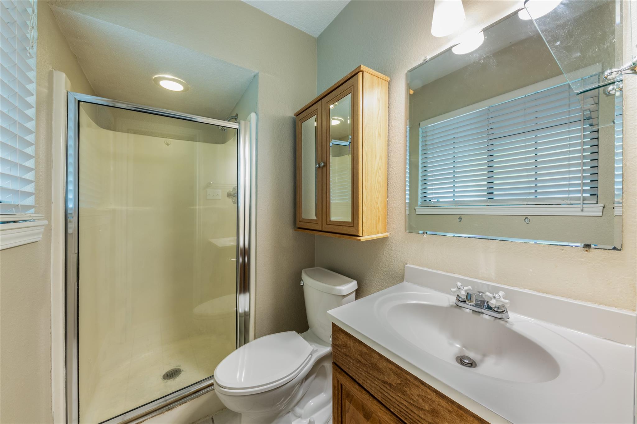 2004 Teakwood DR