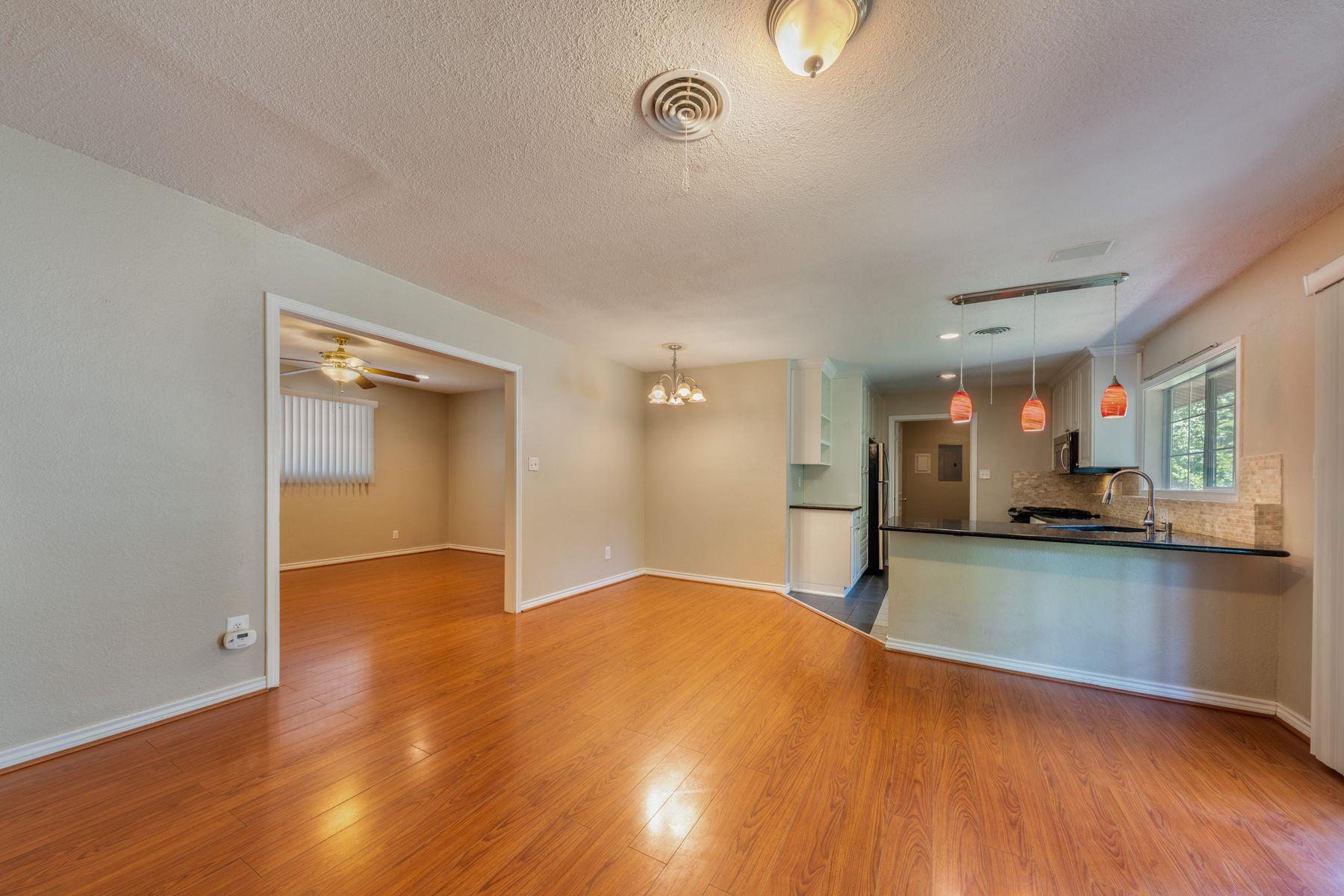 2004 Teakwood DR