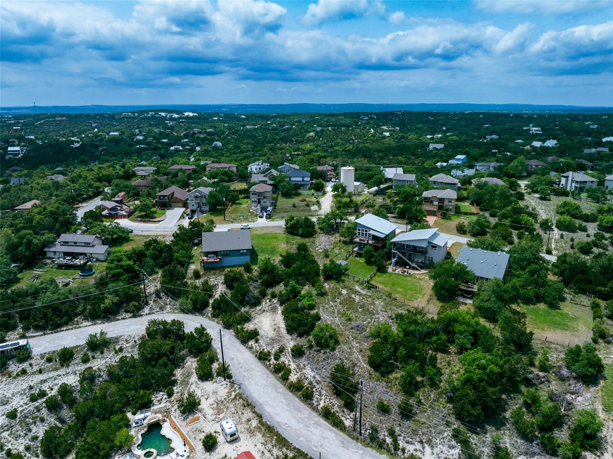 10704 Lake Park DR