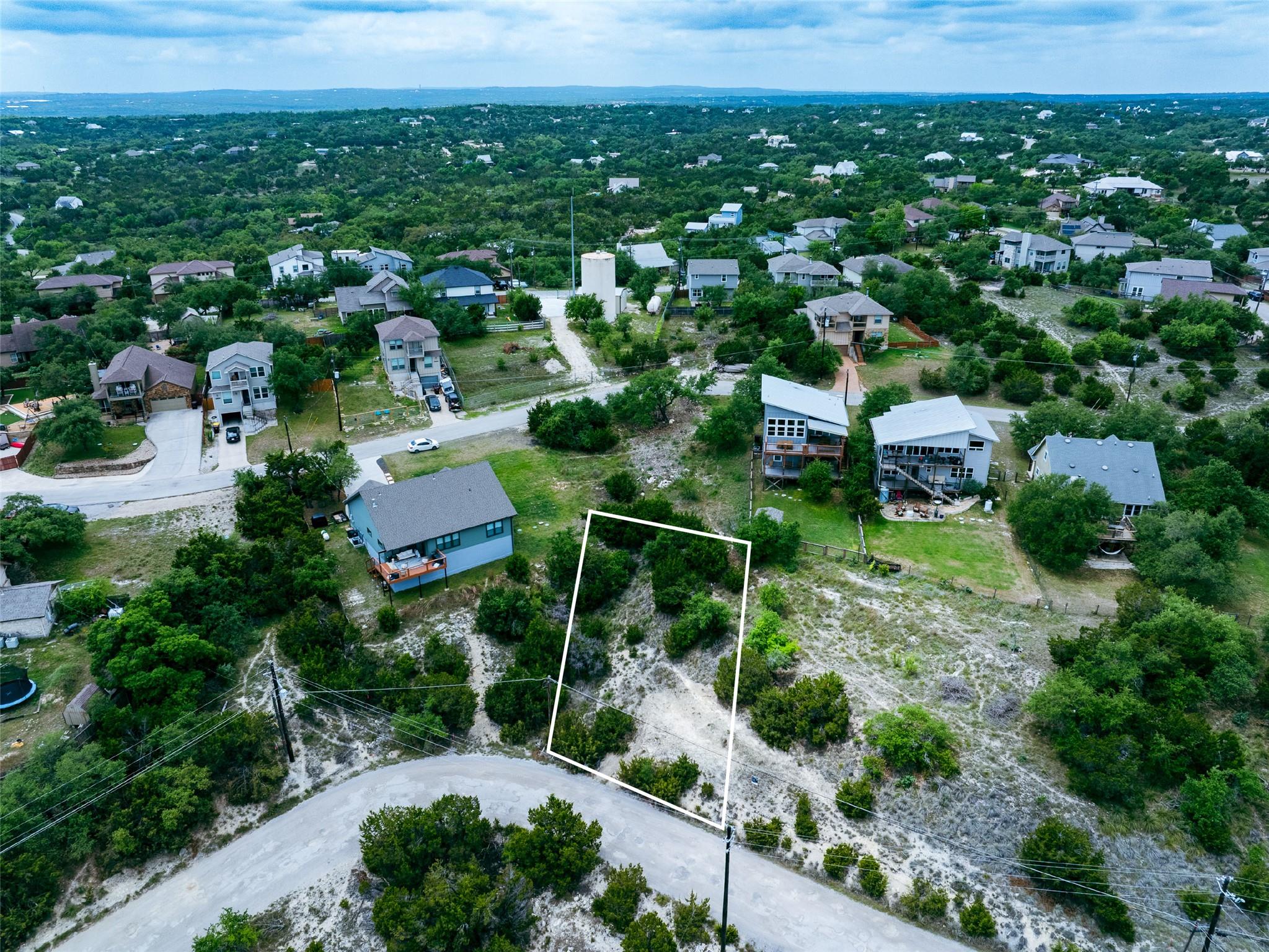 10704 Lake Park DR